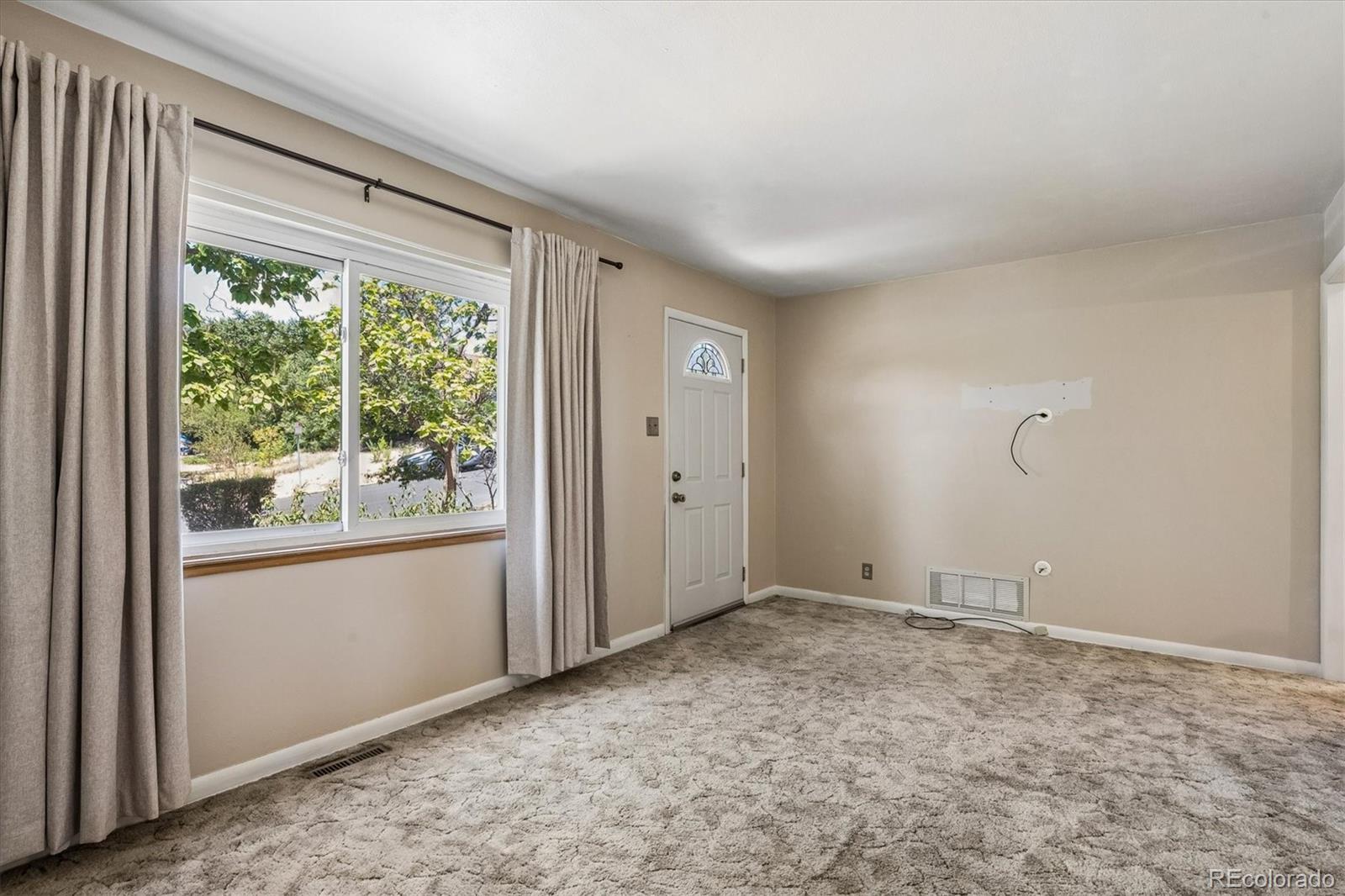 MLS Image #7 for 240  stuart street,denver, Colorado