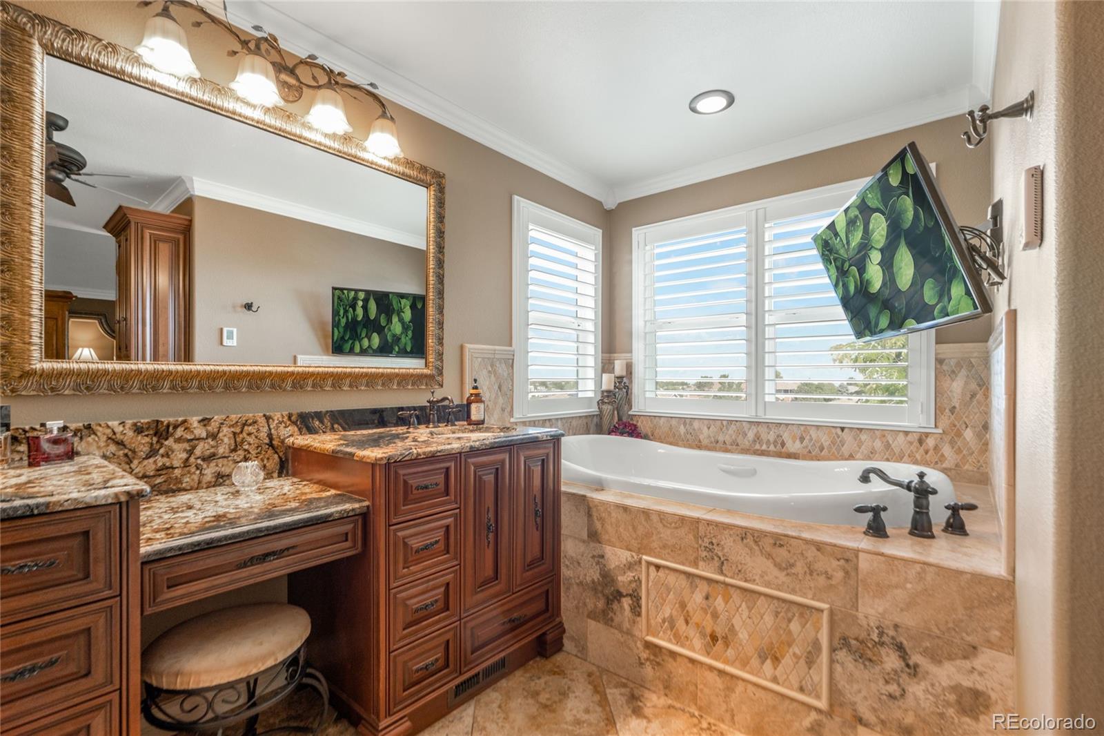 MLS Image #27 for 10119  knoll circle,highlands ranch, Colorado