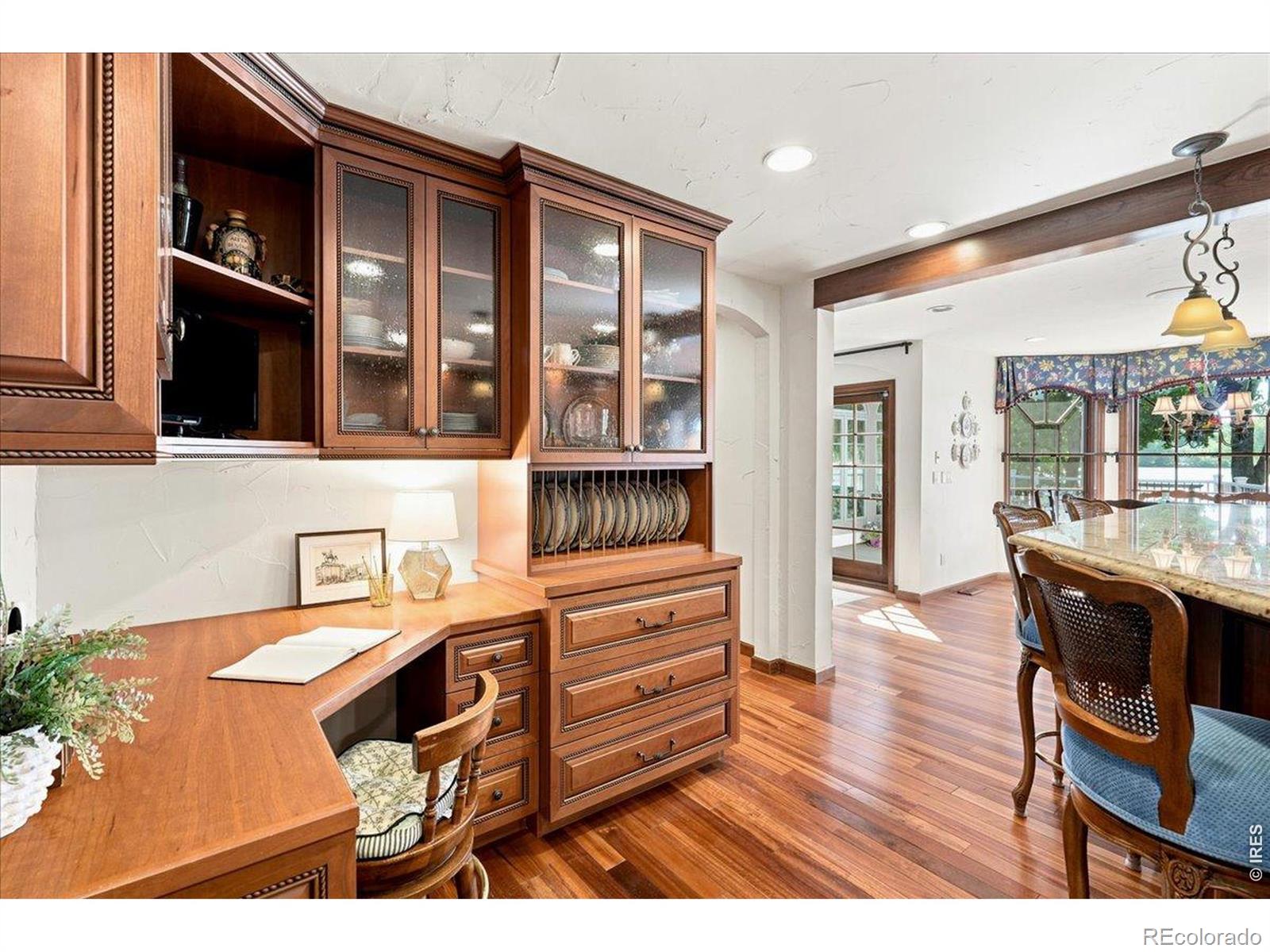 MLS Image #11 for 1812  lakeshore circle,fort collins, Colorado