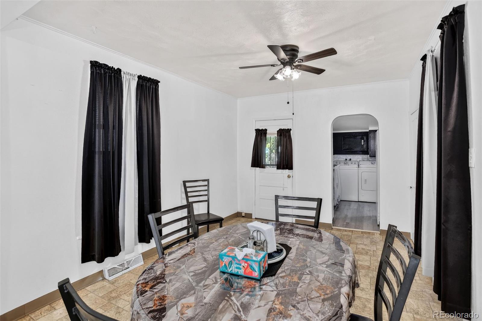 MLS Image #11 for 916 w 9th avenue,denver, Colorado