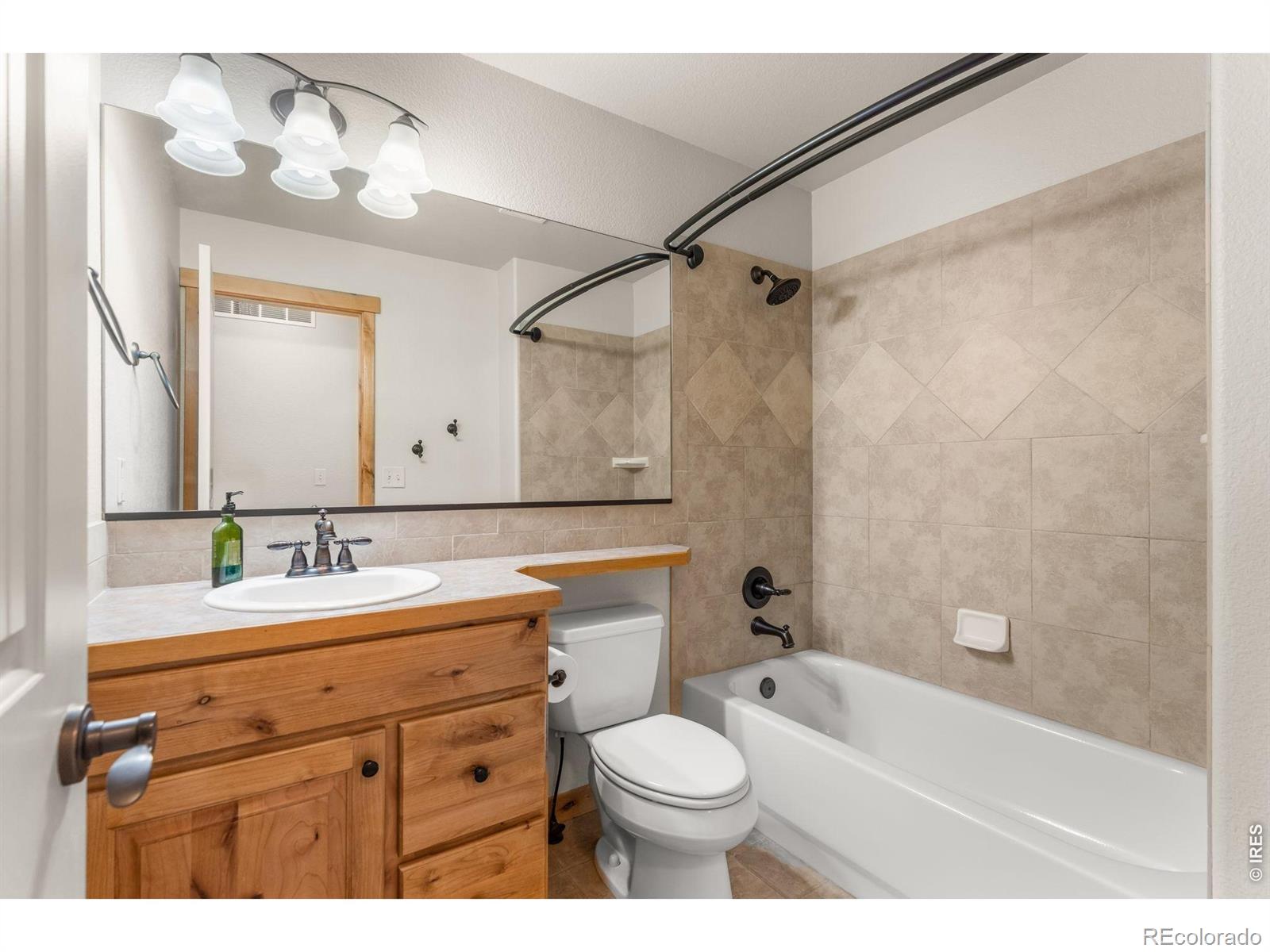 MLS Image #21 for 410  saratoga way,windsor, Colorado