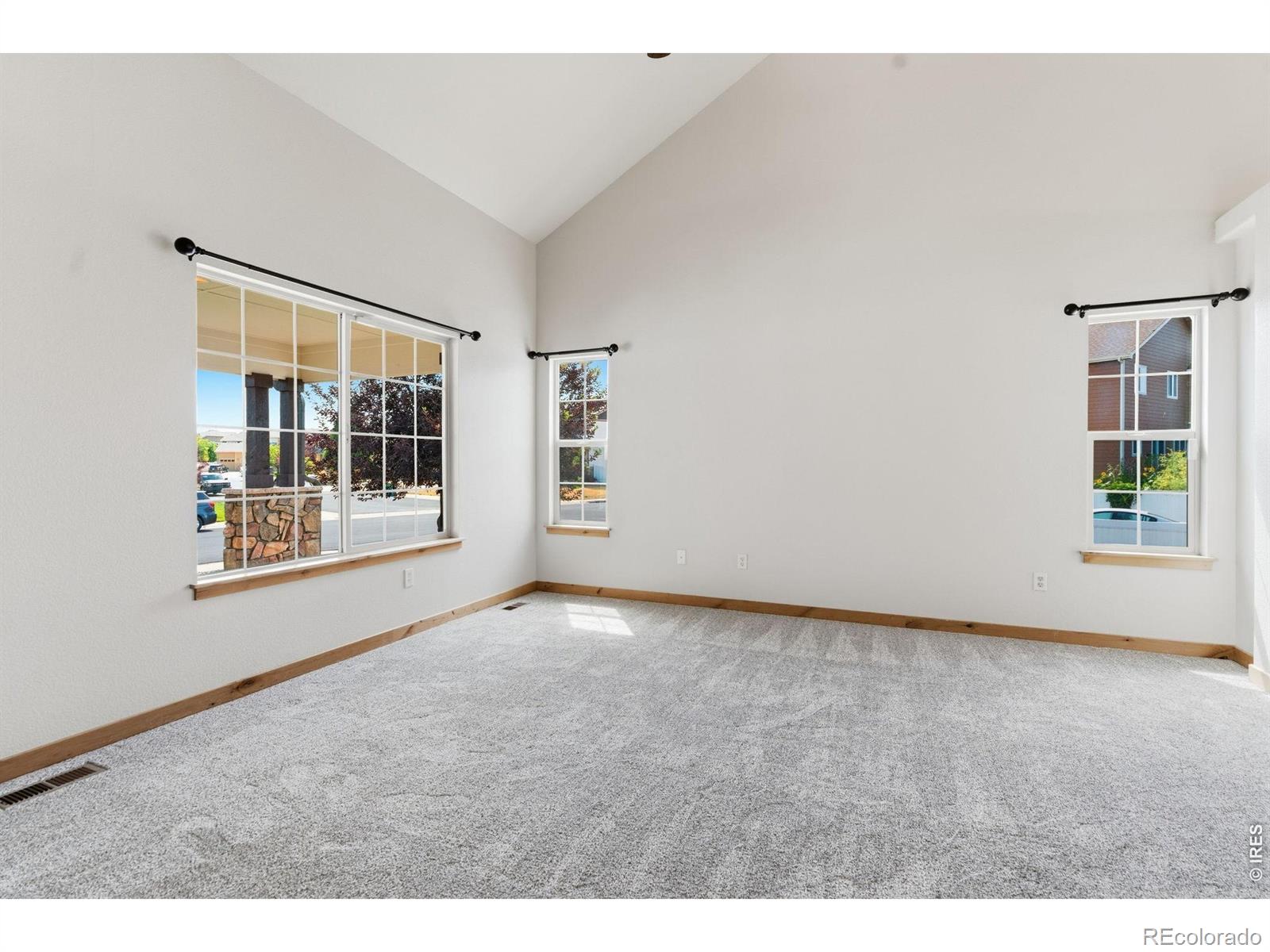 MLS Image #5 for 410  saratoga way,windsor, Colorado