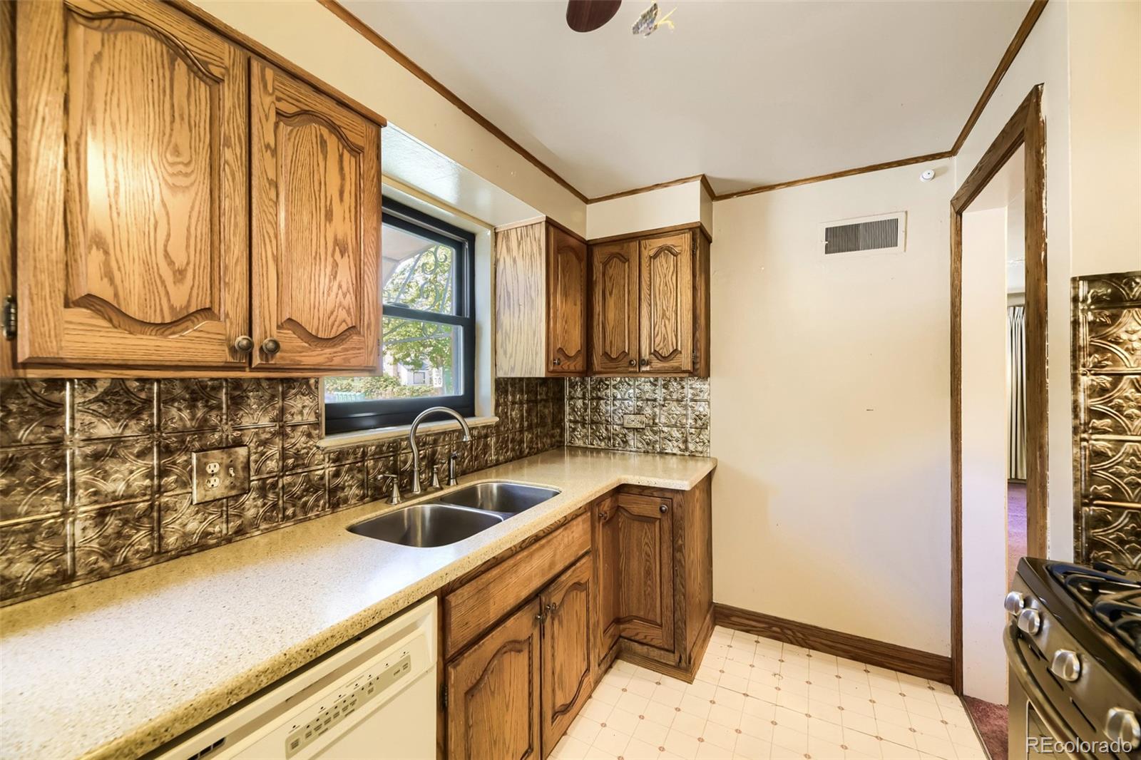 MLS Image #12 for 8085 w 10th avenue,lakewood, Colorado