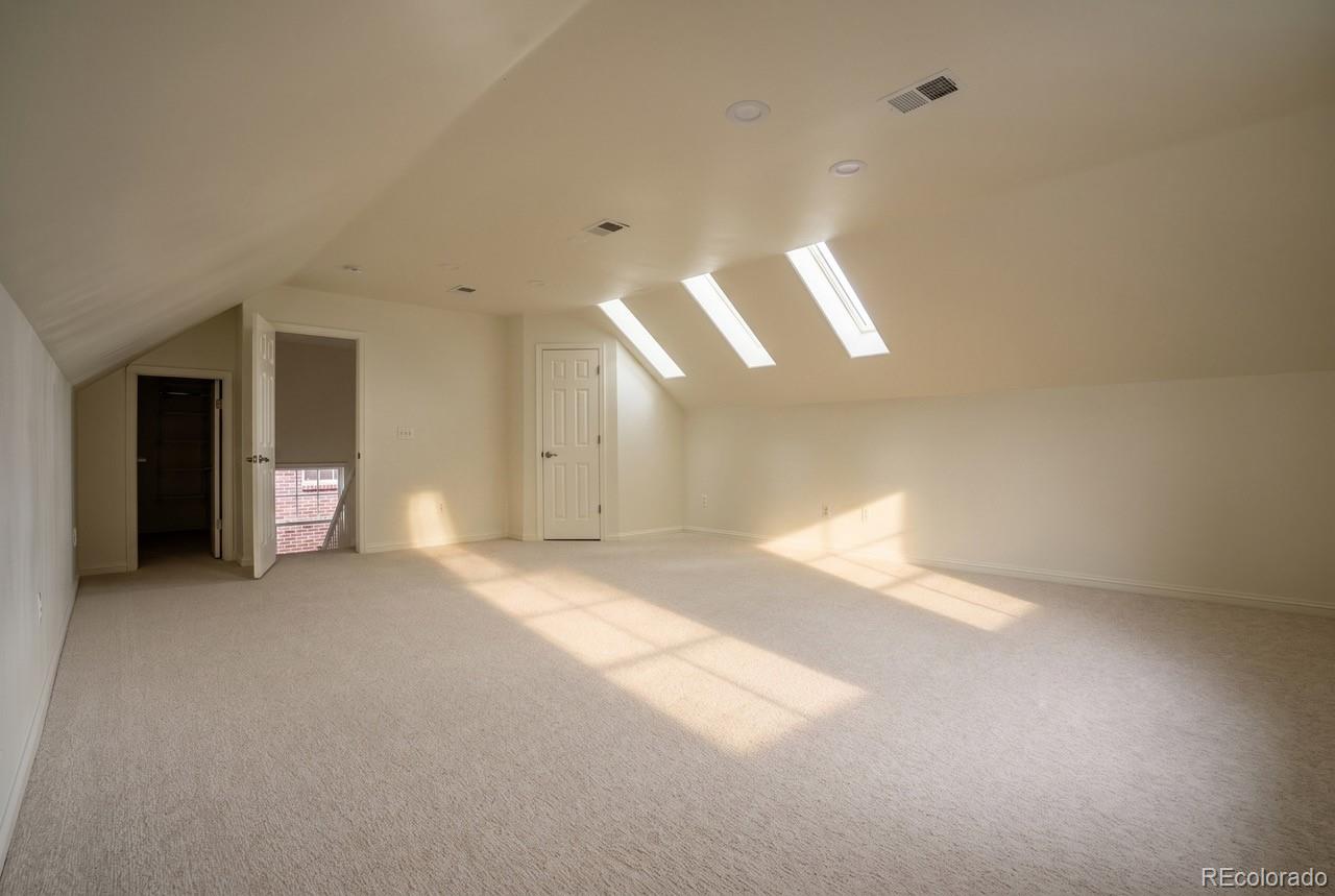 MLS Image #16 for 8968 e 25th drive,denver, Colorado
