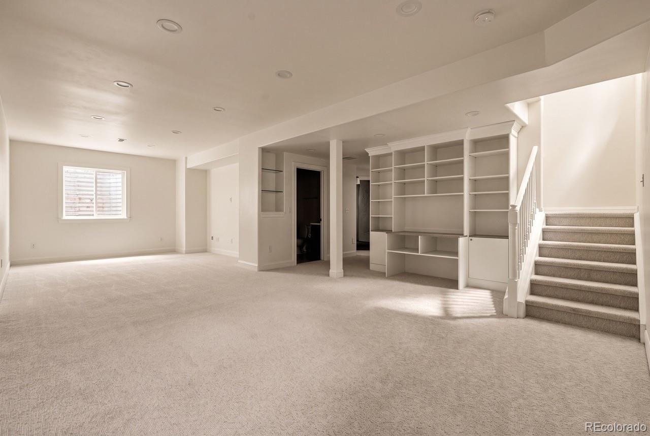 MLS Image #17 for 8968 e 25th drive,denver, Colorado