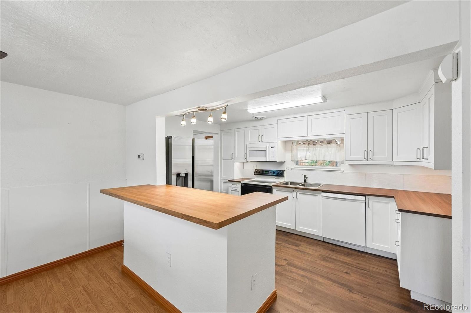 MLS Image #8 for 725 s otis street,denver, Colorado