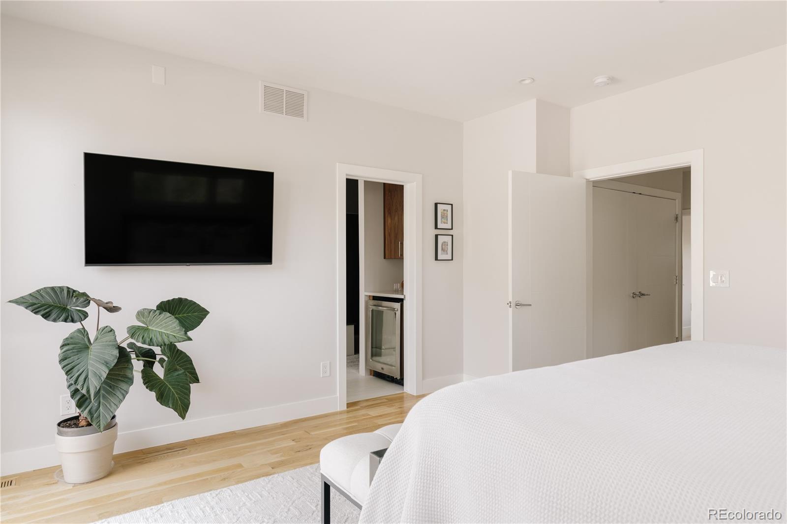 MLS Image #20 for 3279  stuart street,denver, Colorado