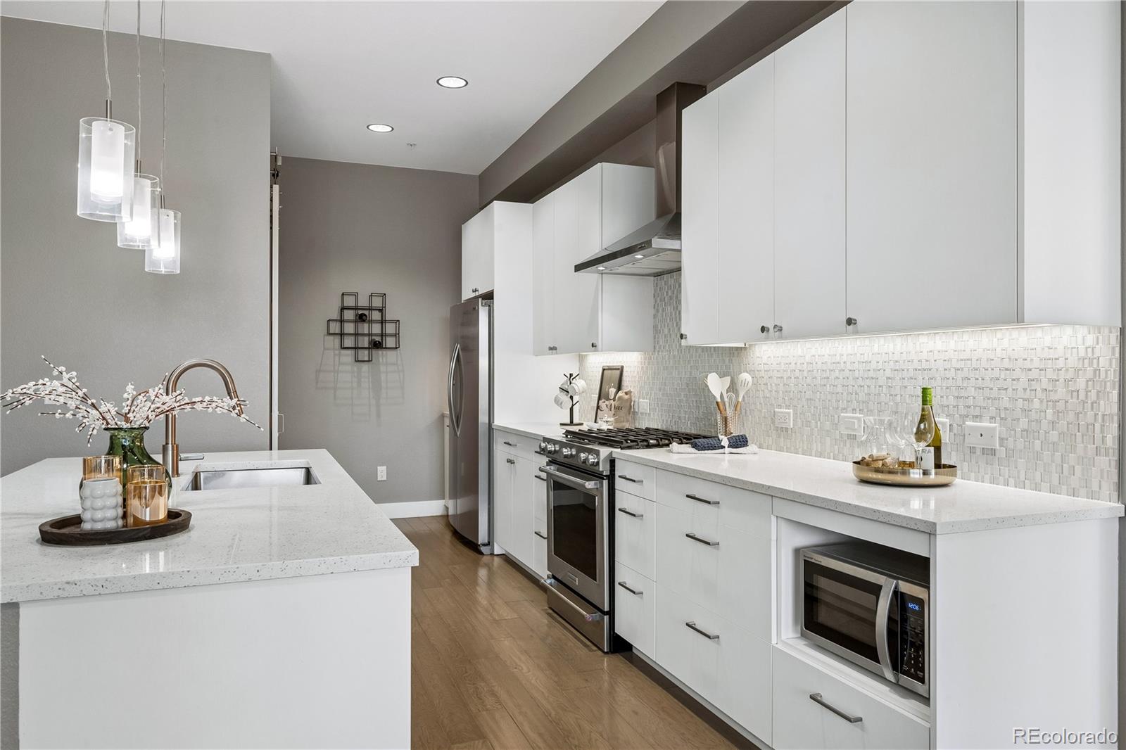 MLS Image #11 for 4885 s monaco street 206,denver, Colorado
