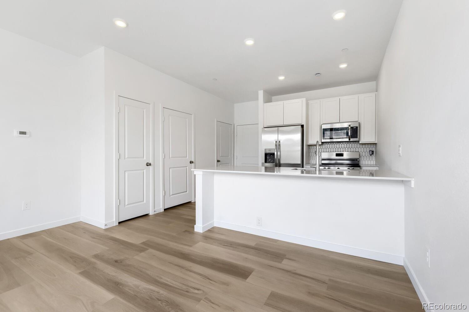 MLS Image #3 for 7655 s mobile way ,centennial, Colorado