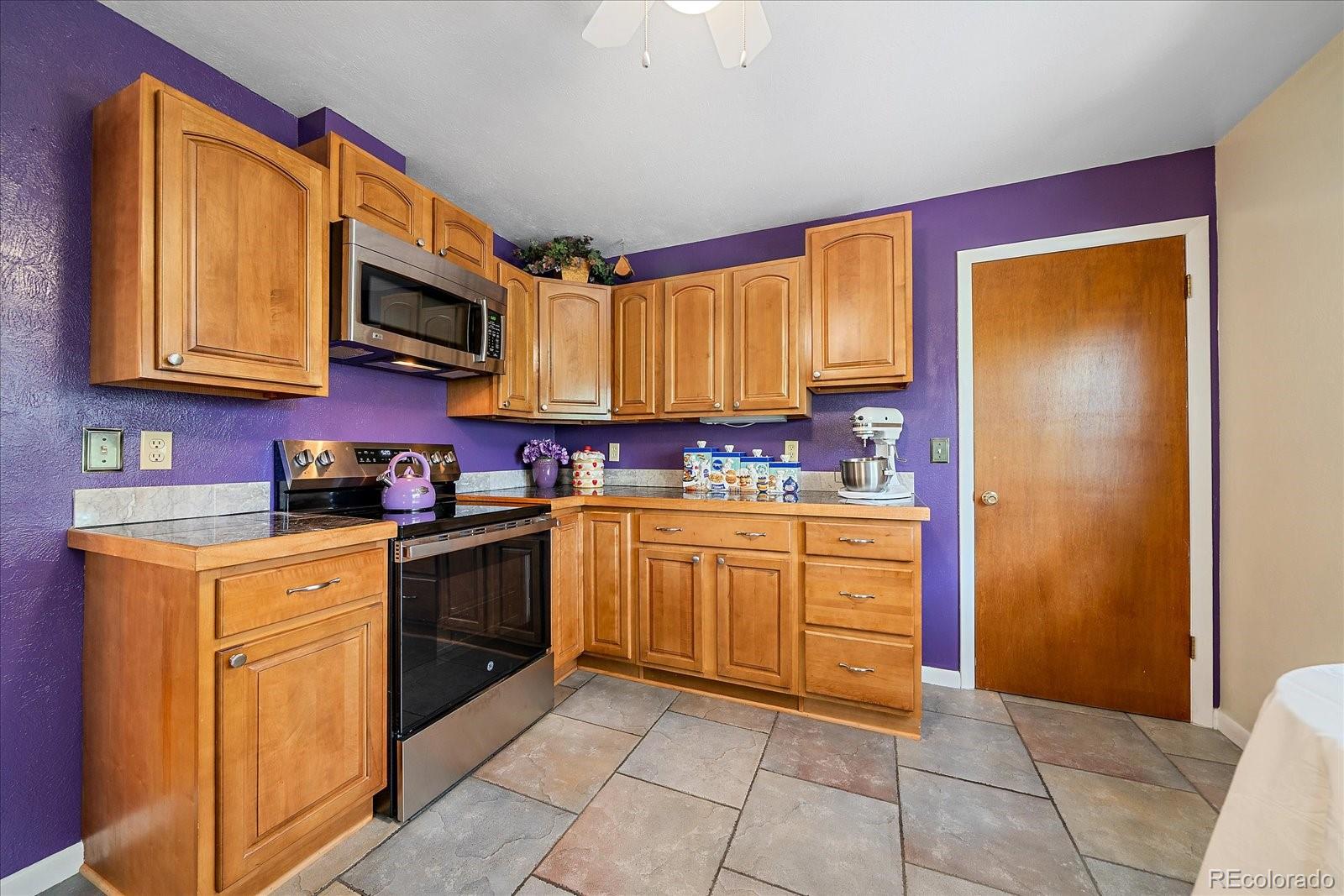 MLS Image #6 for 655 s oakland street,aurora, Colorado