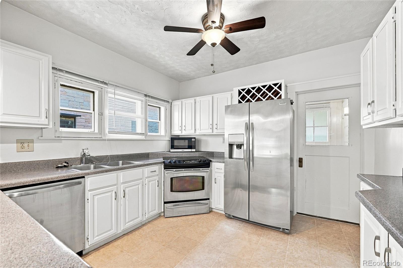 MLS Image #11 for 973 s high street,denver, Colorado