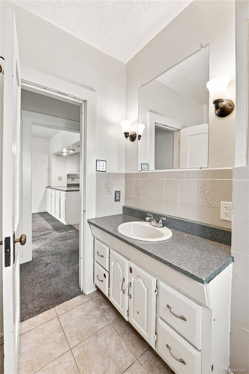 MLS Image #21 for 973 s high street,denver, Colorado