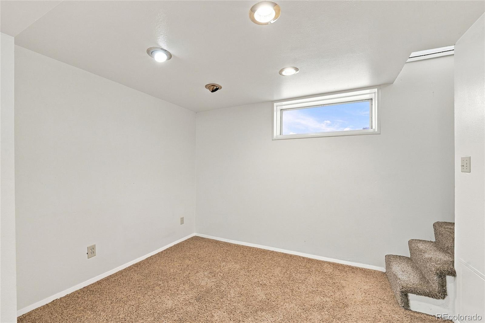 MLS Image #24 for 973 s high street,denver, Colorado