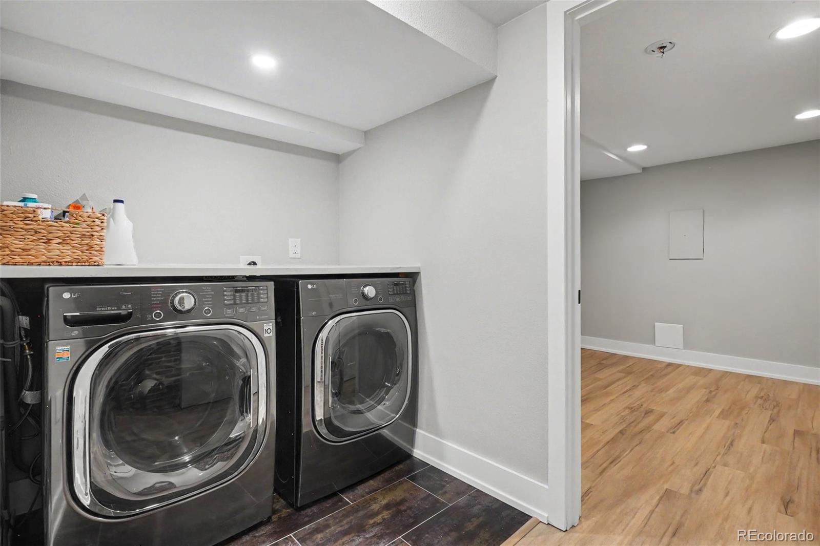MLS Image #15 for 2275 s ogden street,denver, Colorado