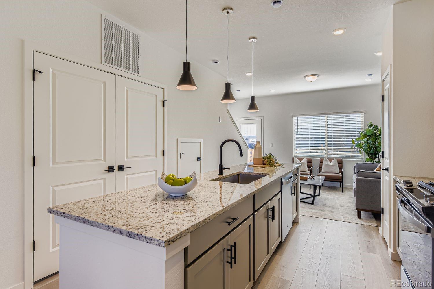 MLS Image #11 for 15313 w 69th avenue,arvada, Colorado