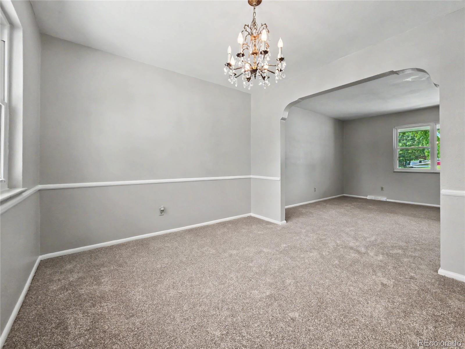 MLS Image #11 for 4132 s vrain street,denver, Colorado