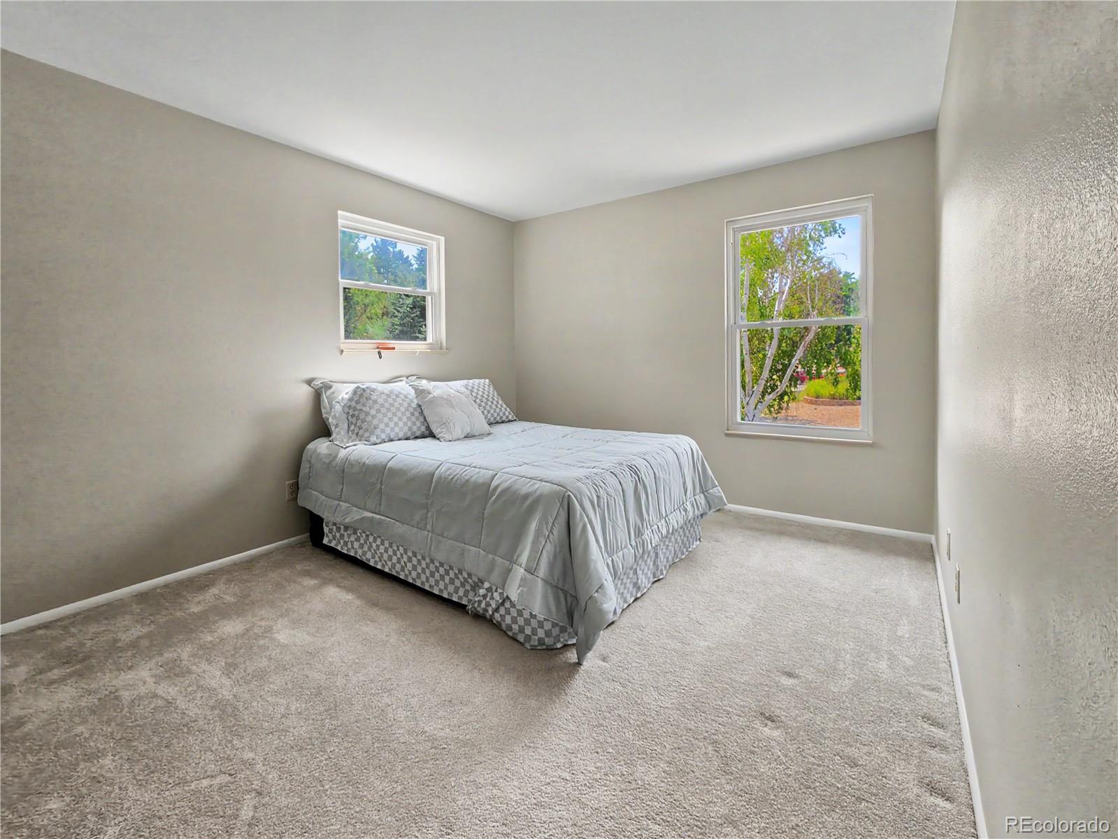 MLS Image #33 for 4132 s vrain street,denver, Colorado