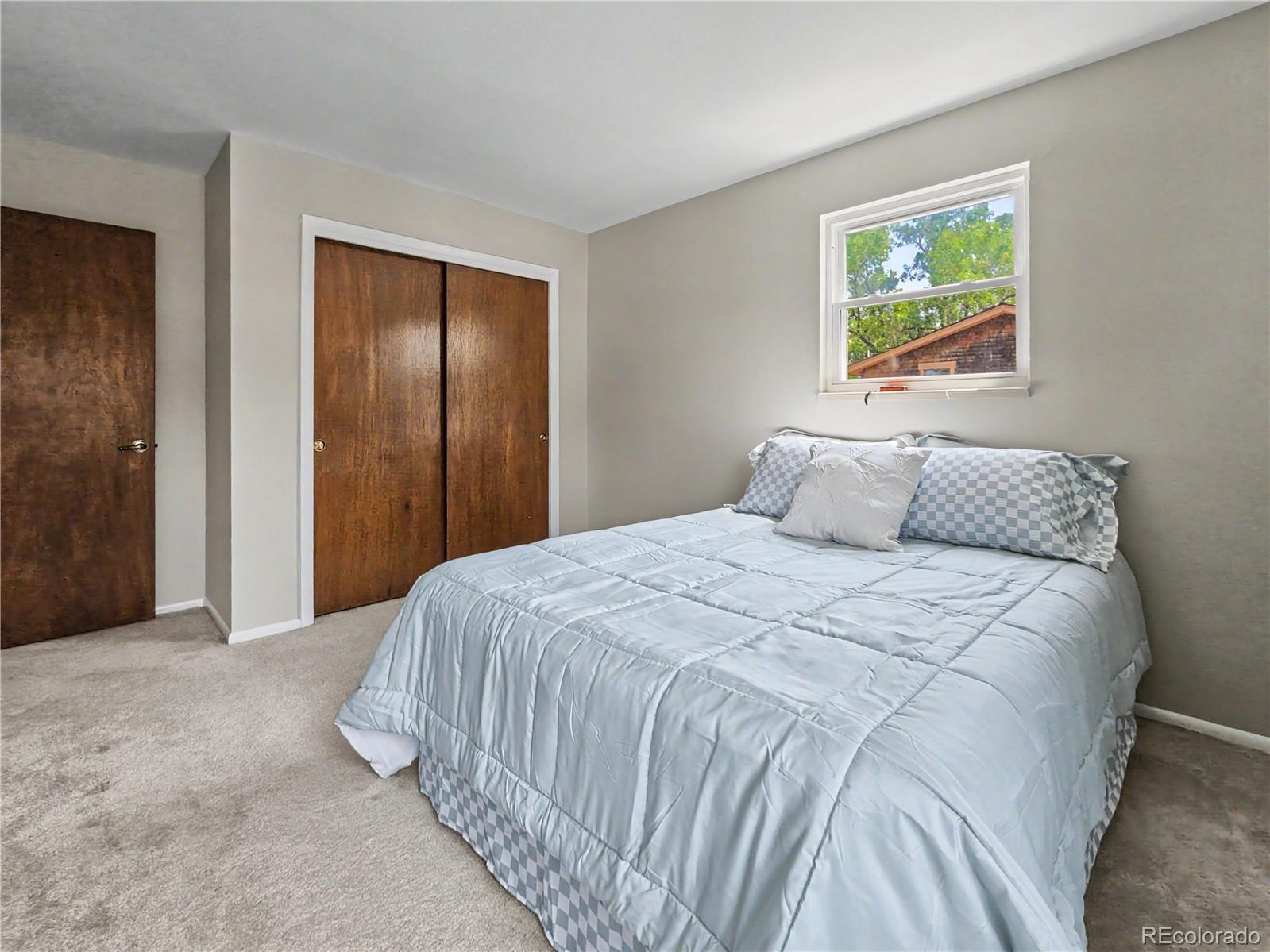 MLS Image #34 for 4132 s vrain street,denver, Colorado