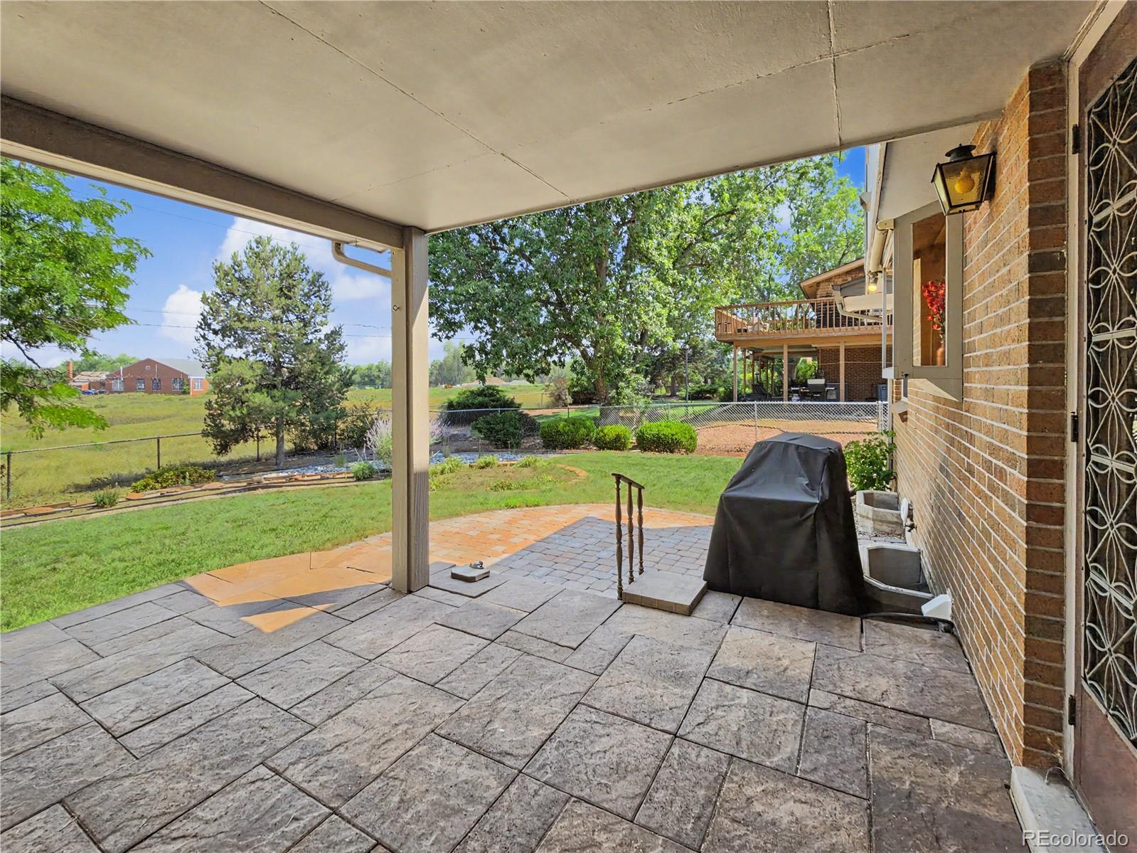 MLS Image #40 for 4132 s vrain street,denver, Colorado