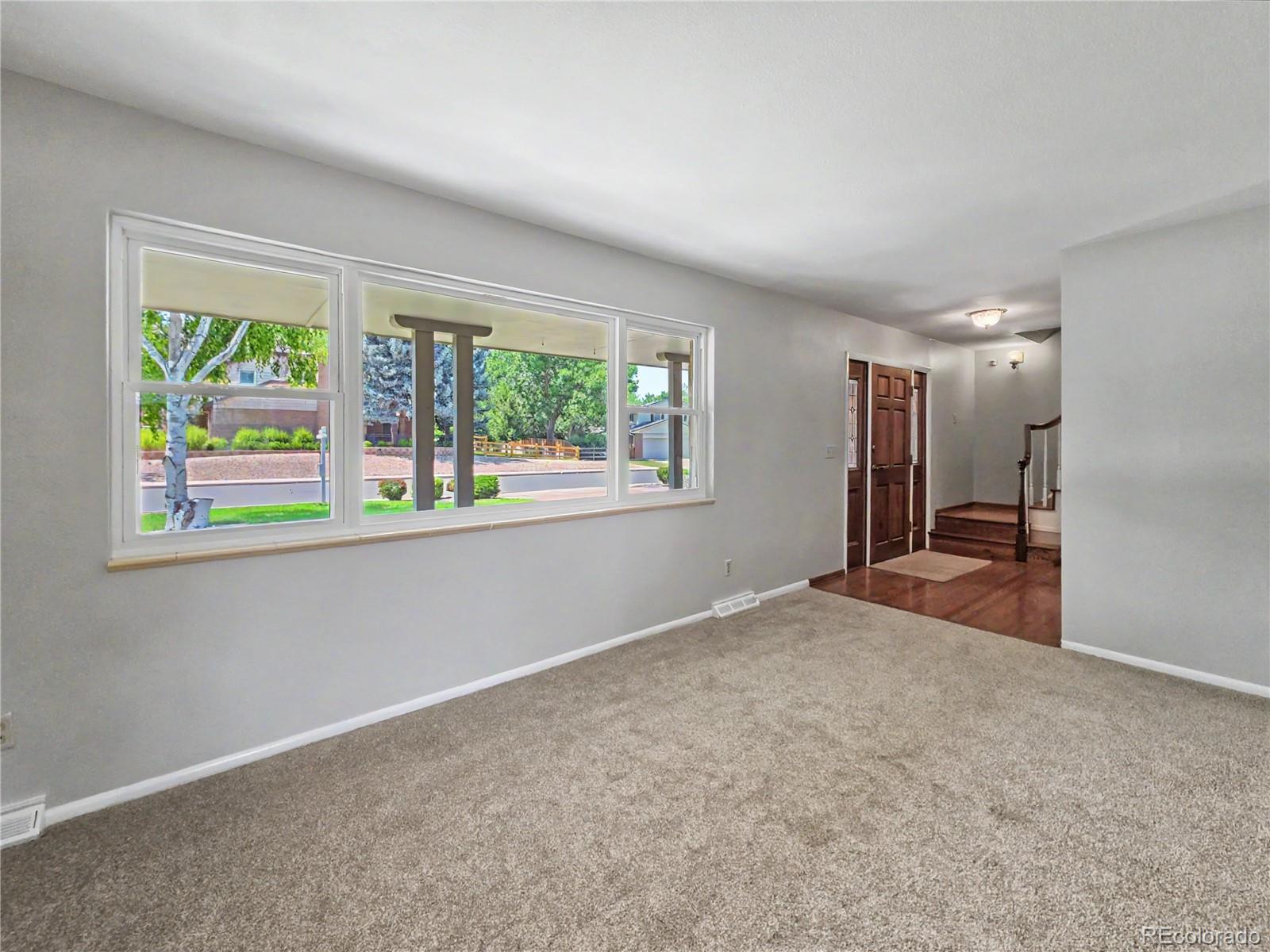 MLS Image #5 for 4132 s vrain street,denver, Colorado