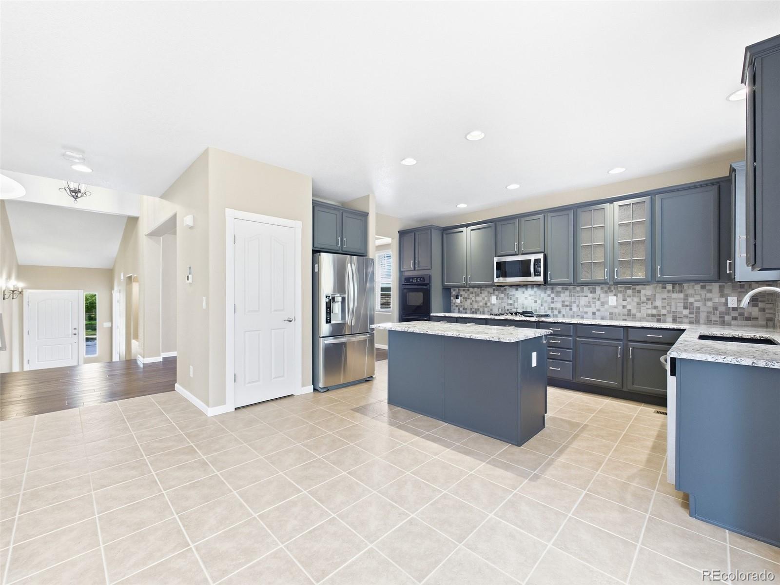MLS Image #13 for 246 n coolidge way,aurora, Colorado