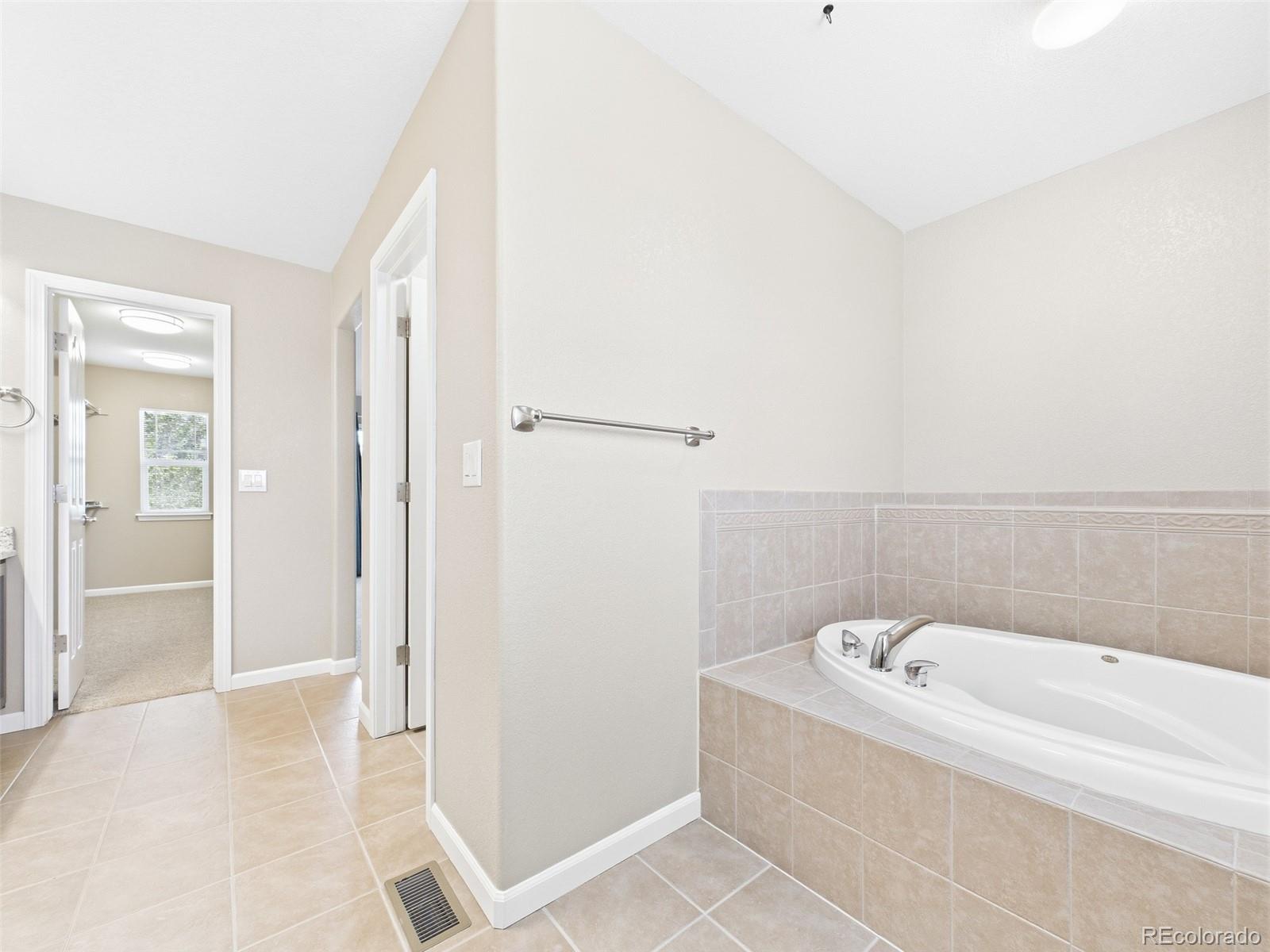 MLS Image #29 for 246 n coolidge way,aurora, Colorado