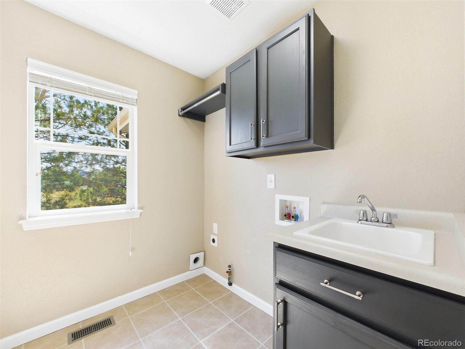 MLS Image #39 for 246 n coolidge way,aurora, Colorado