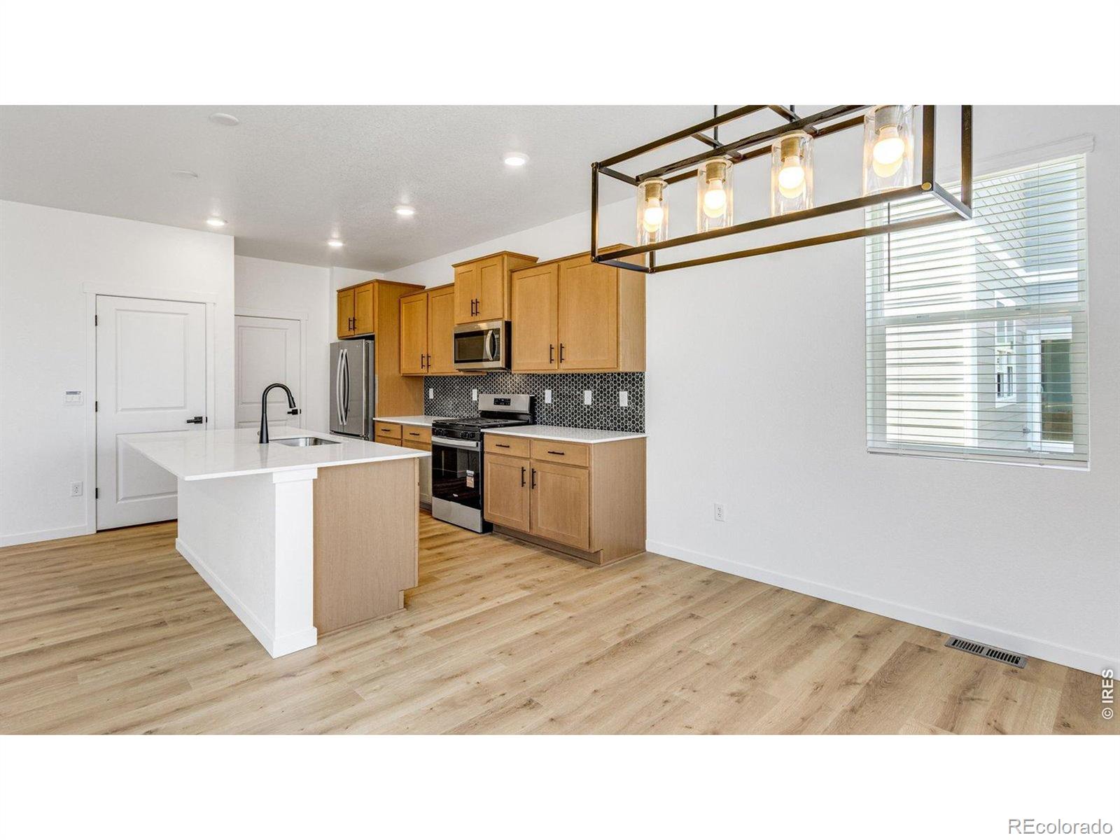 MLS Image #15 for 715  ayrshire road,johnstown, Colorado