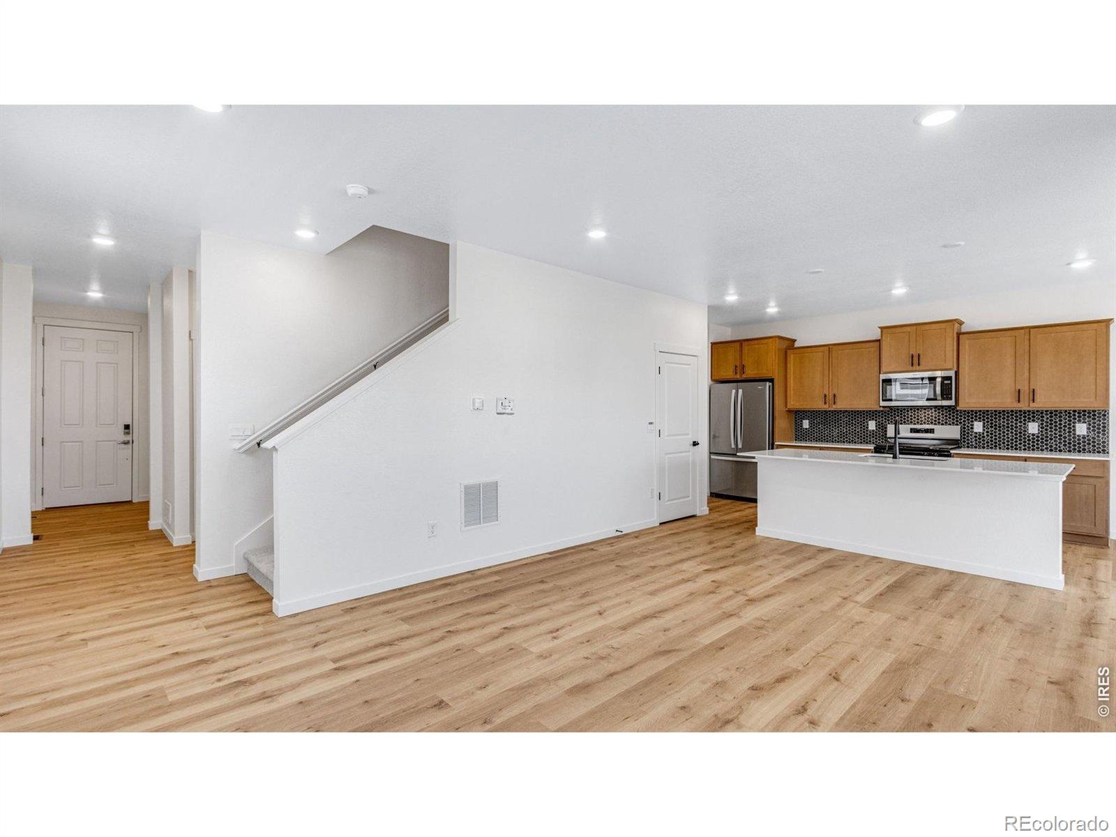 MLS Image #4 for 715  ayrshire road,johnstown, Colorado
