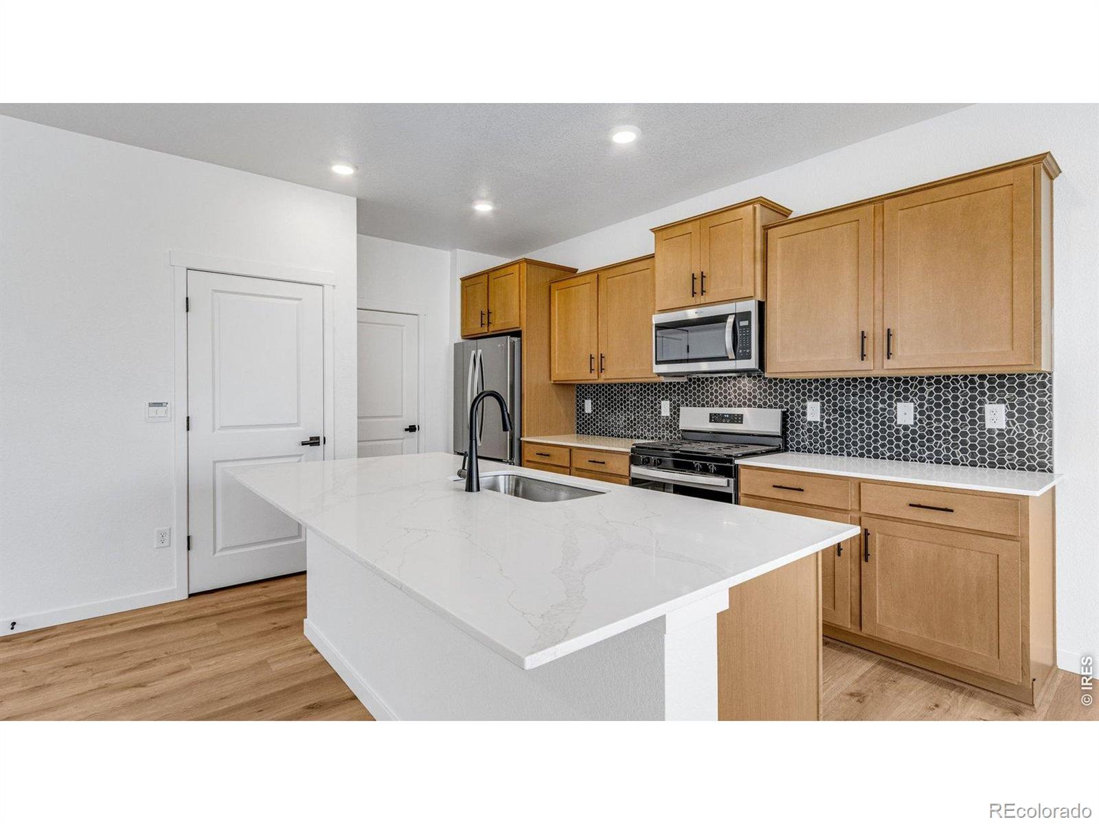 MLS Image #7 for 715  ayrshire road,johnstown, Colorado