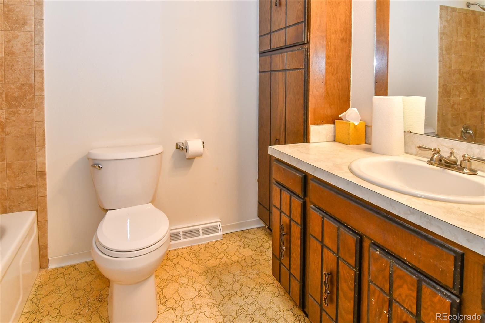 MLS Image #17 for 6888 w roxbury avenue,littleton, Colorado