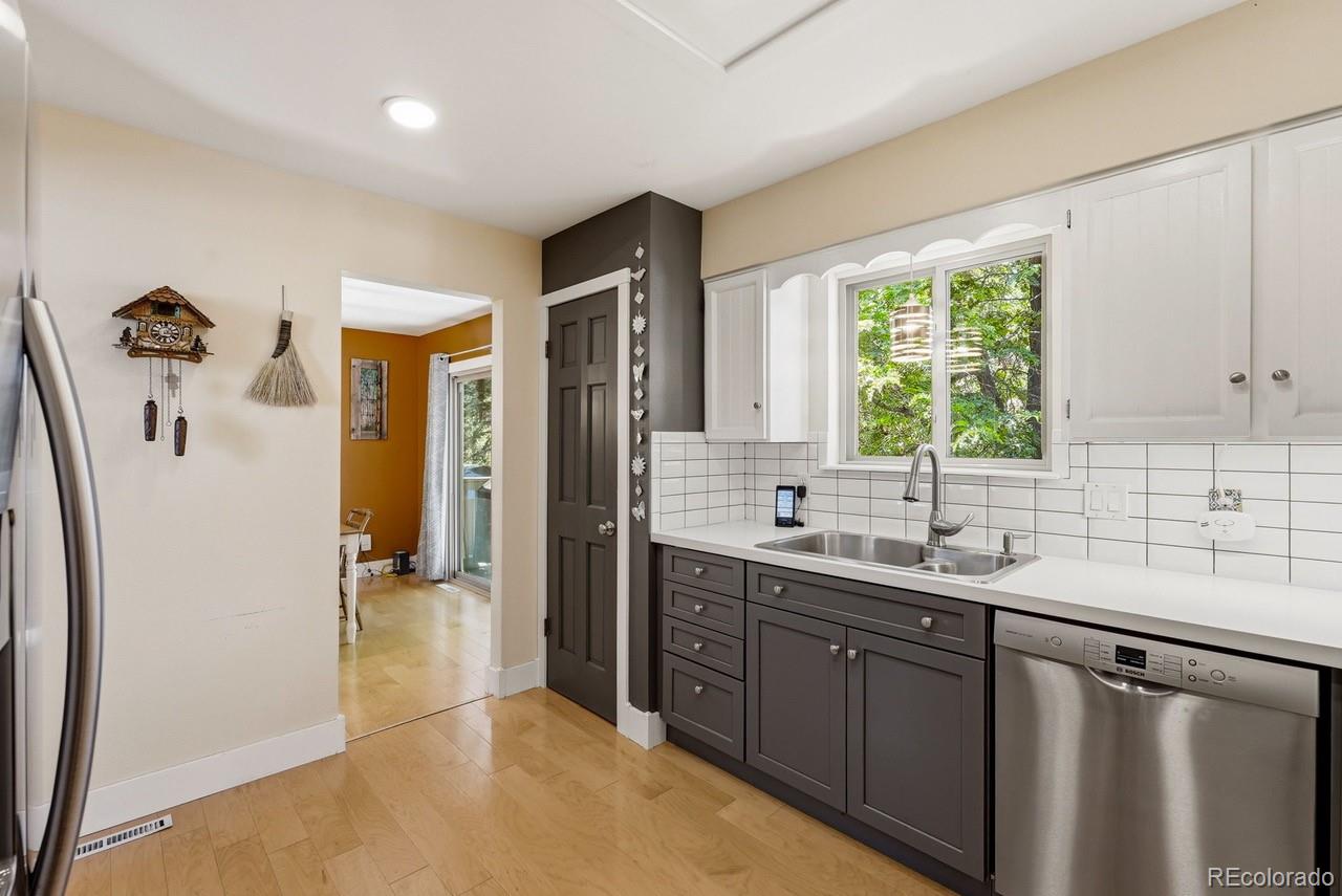 MLS Image #11 for 2217  dunbar court,longmont, Colorado