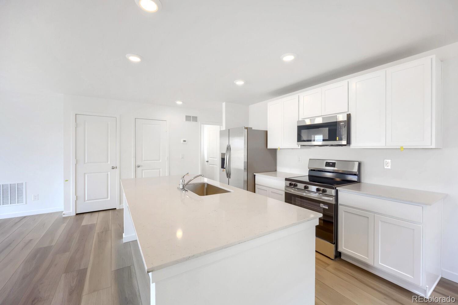 MLS Image #2 for 8778  blue feather loop,colorado springs, Colorado