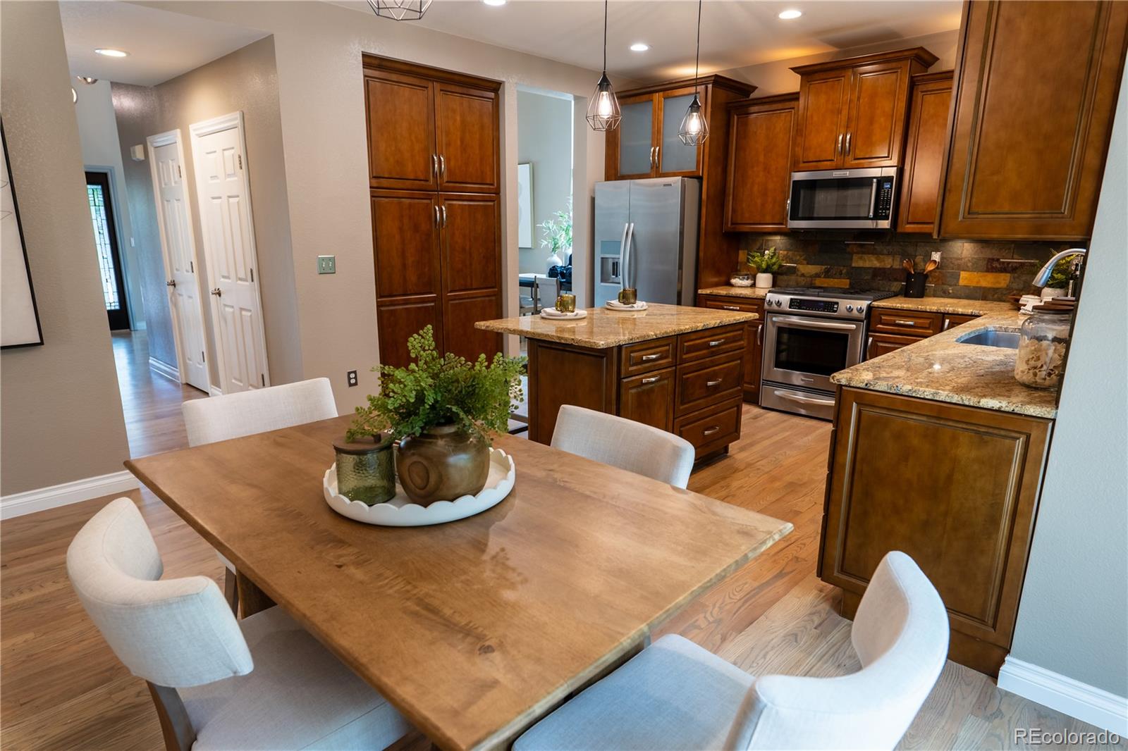 MLS Image #9 for 14152 w cornell avenue,denver, Colorado