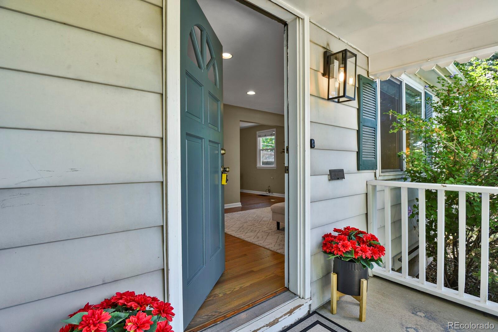 MLS Image #2 for 1720 s madison street,denver, Colorado