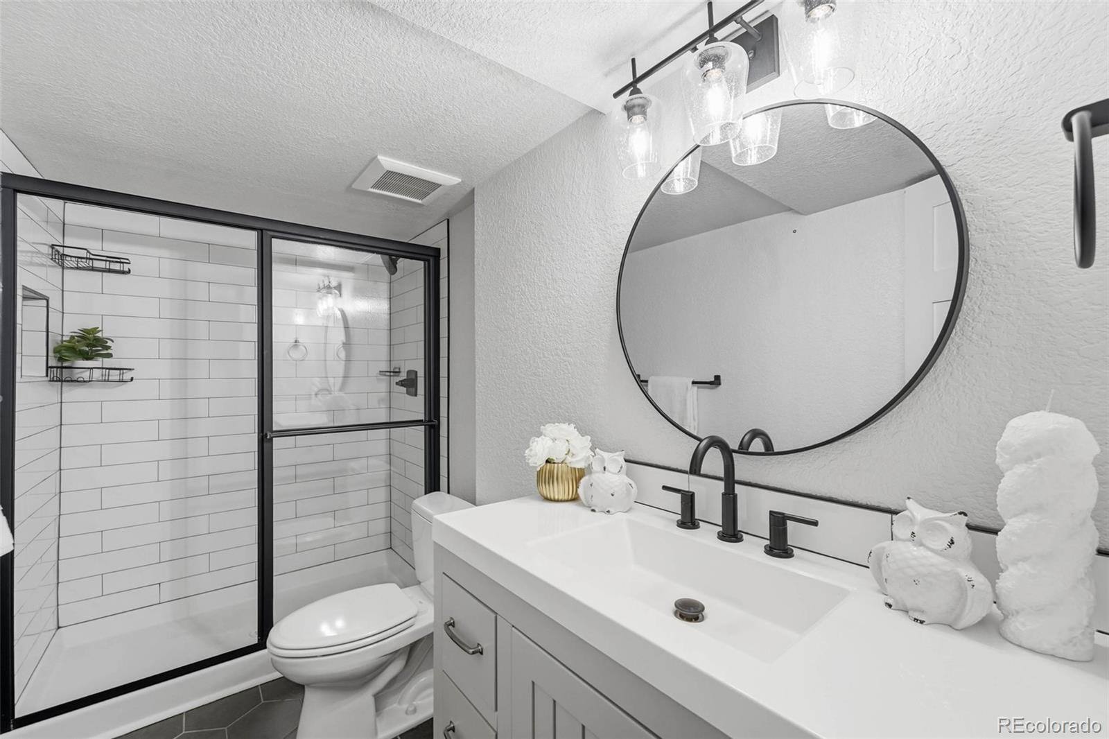 MLS Image #10 for 3604 s olathe street,aurora, Colorado