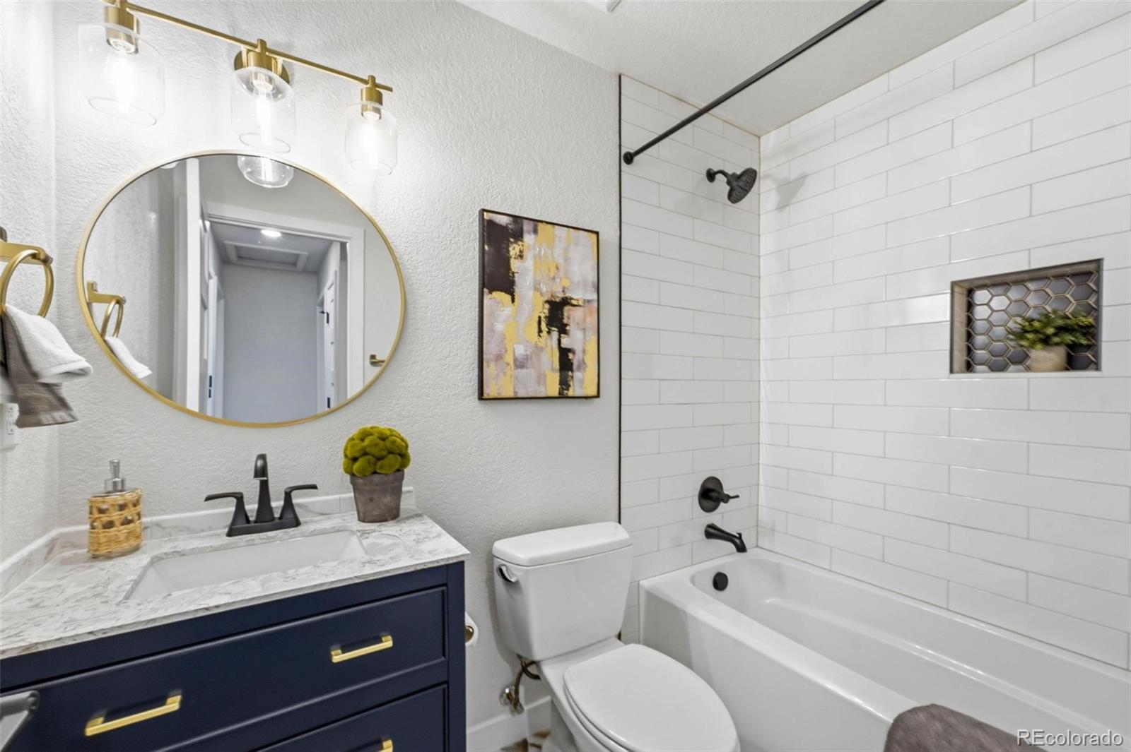 MLS Image #6 for 3604 s olathe street,aurora, Colorado