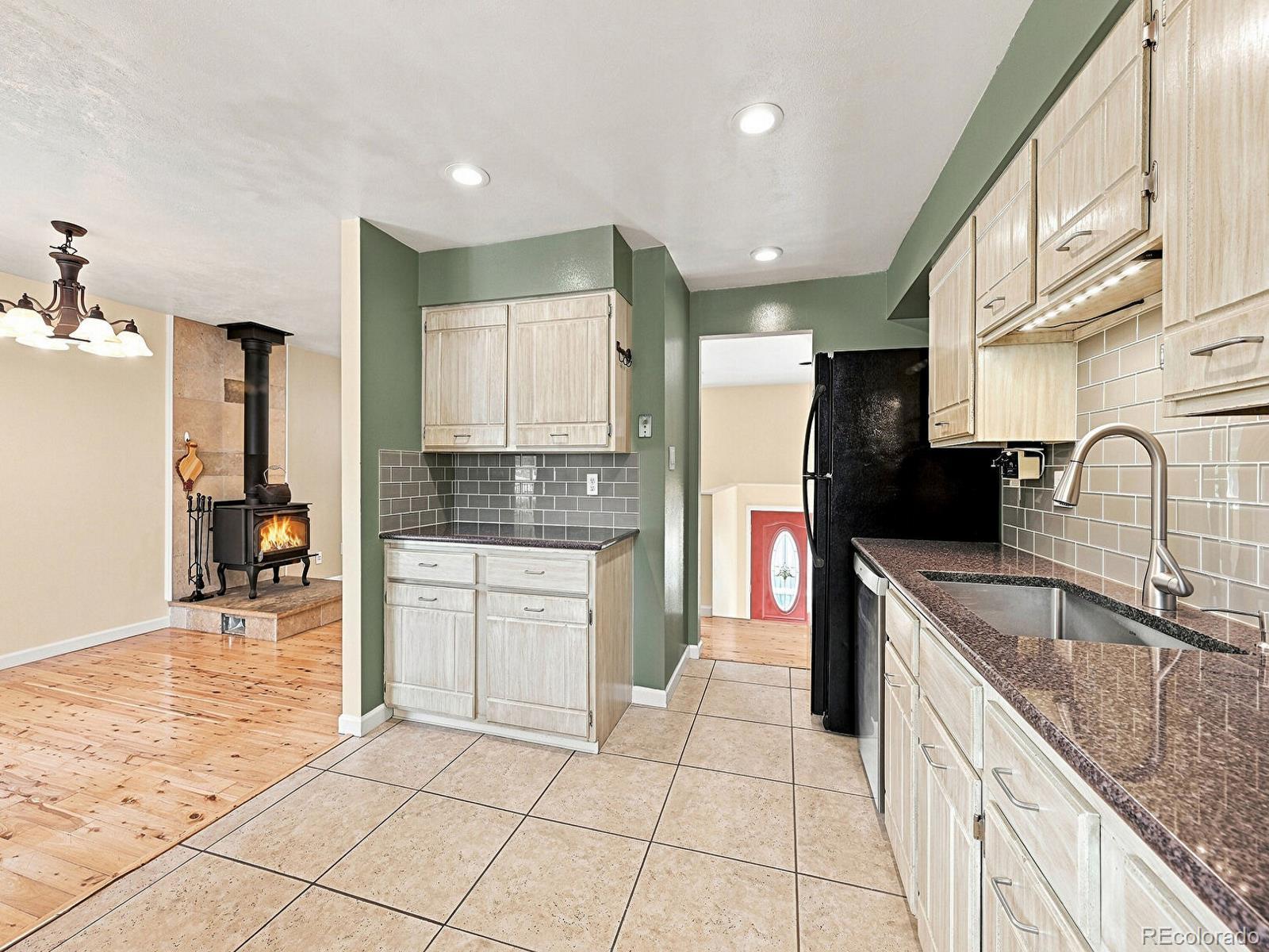 MLS Image #11 for 1524  chapman lane,longmont, Colorado