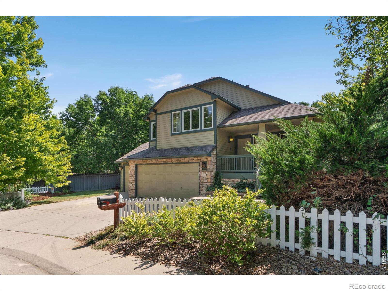 MLS Image #2 for 2530  sweetwater circle,lafayette, Colorado