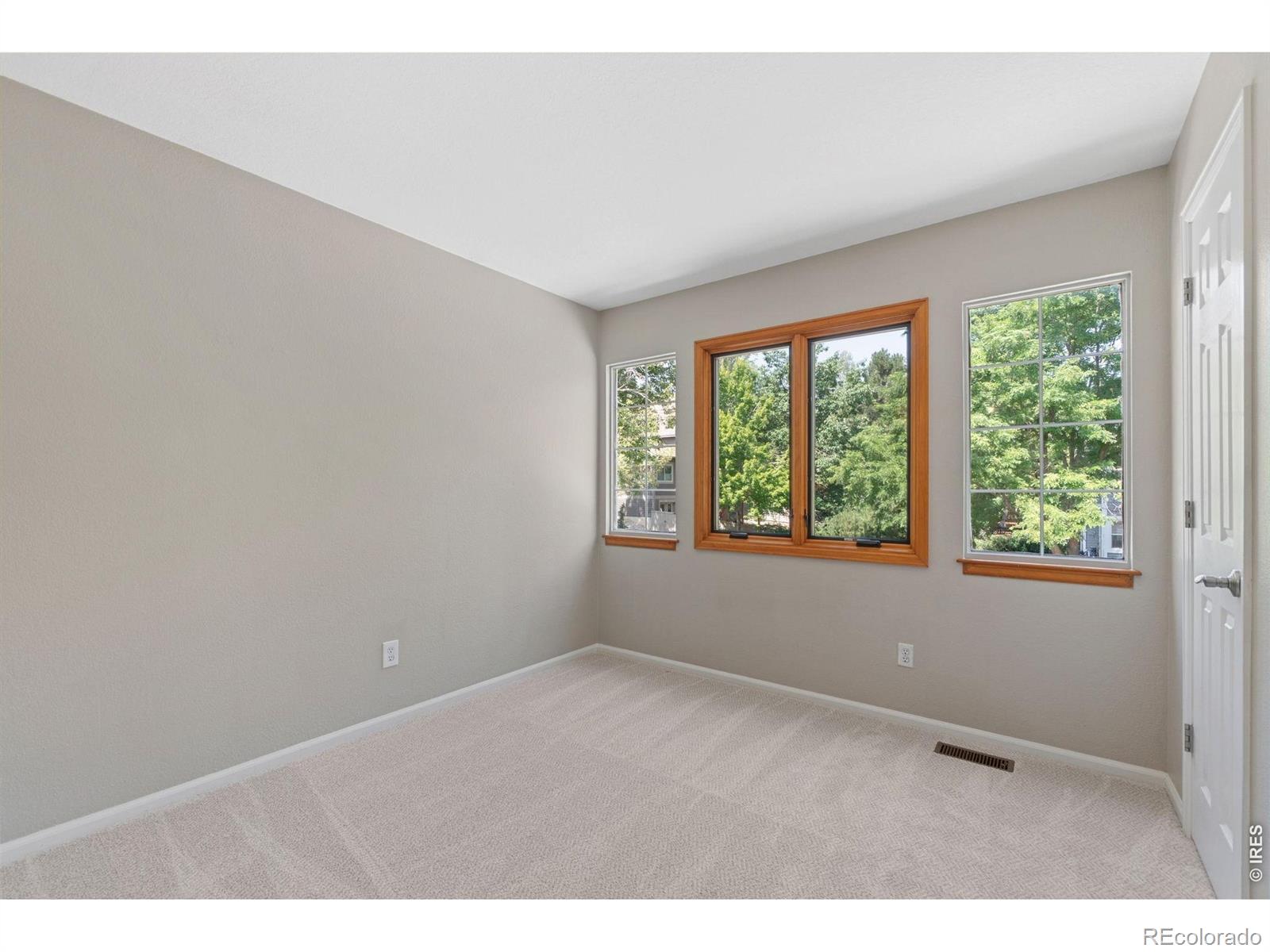 MLS Image #22 for 2530  sweetwater circle,lafayette, Colorado