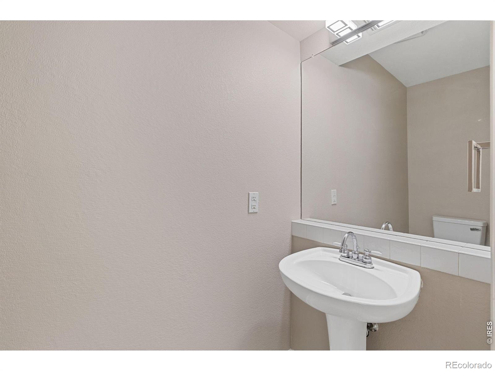 MLS Image #29 for 2530  sweetwater circle,lafayette, Colorado