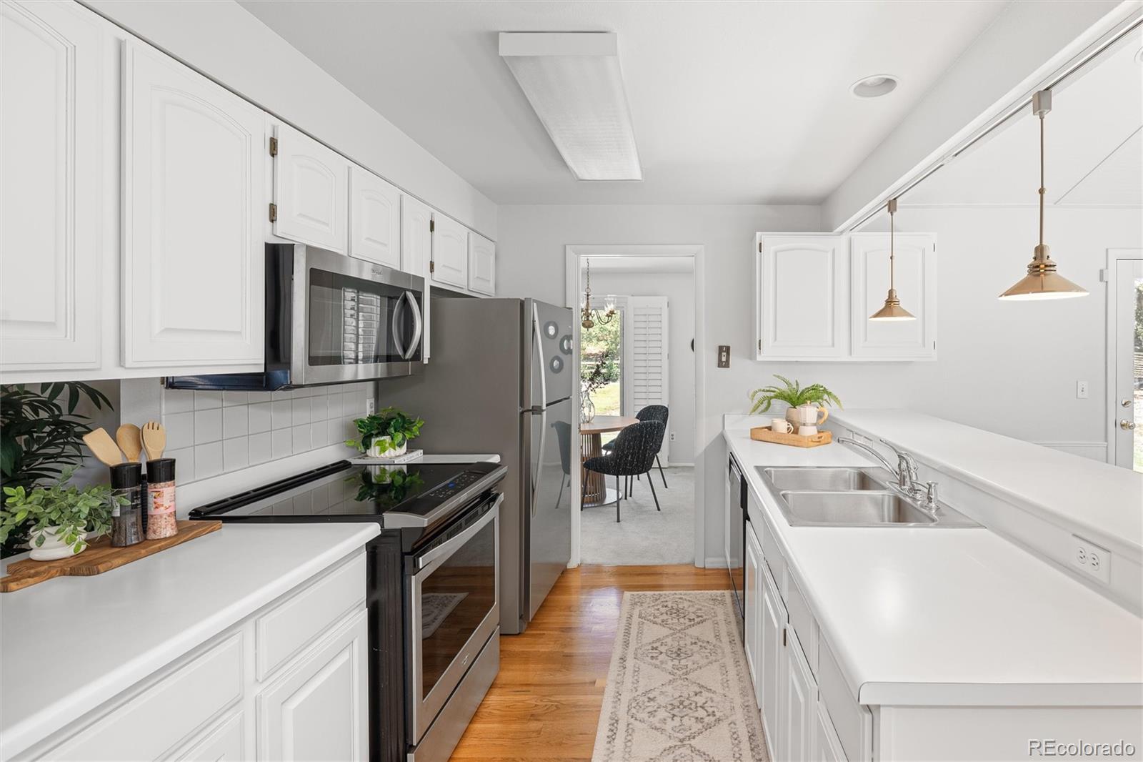 MLS Image #14 for 2285 w davies avenue,littleton, Colorado