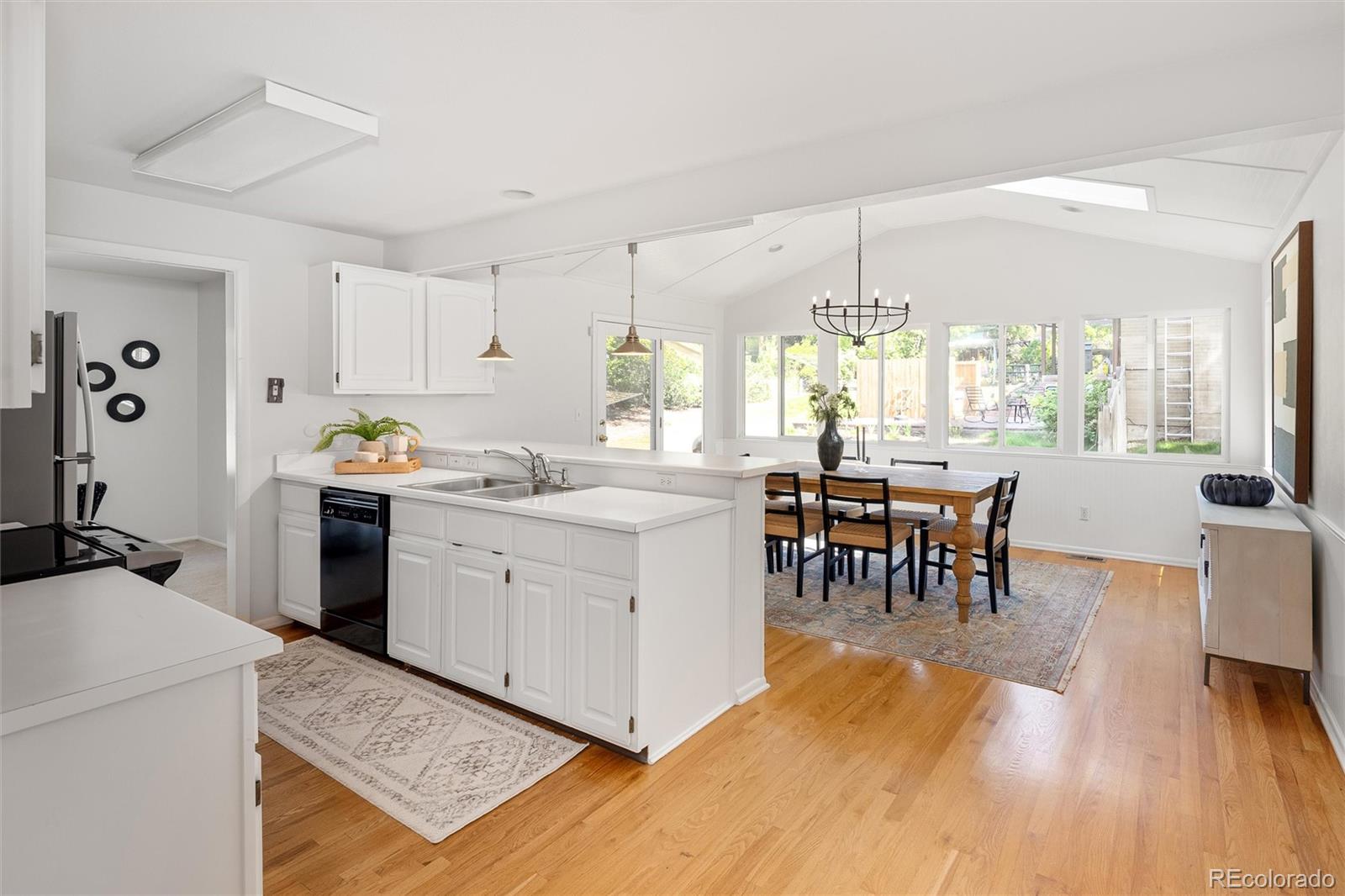 MLS Image #6 for 2285 w davies avenue,littleton, Colorado