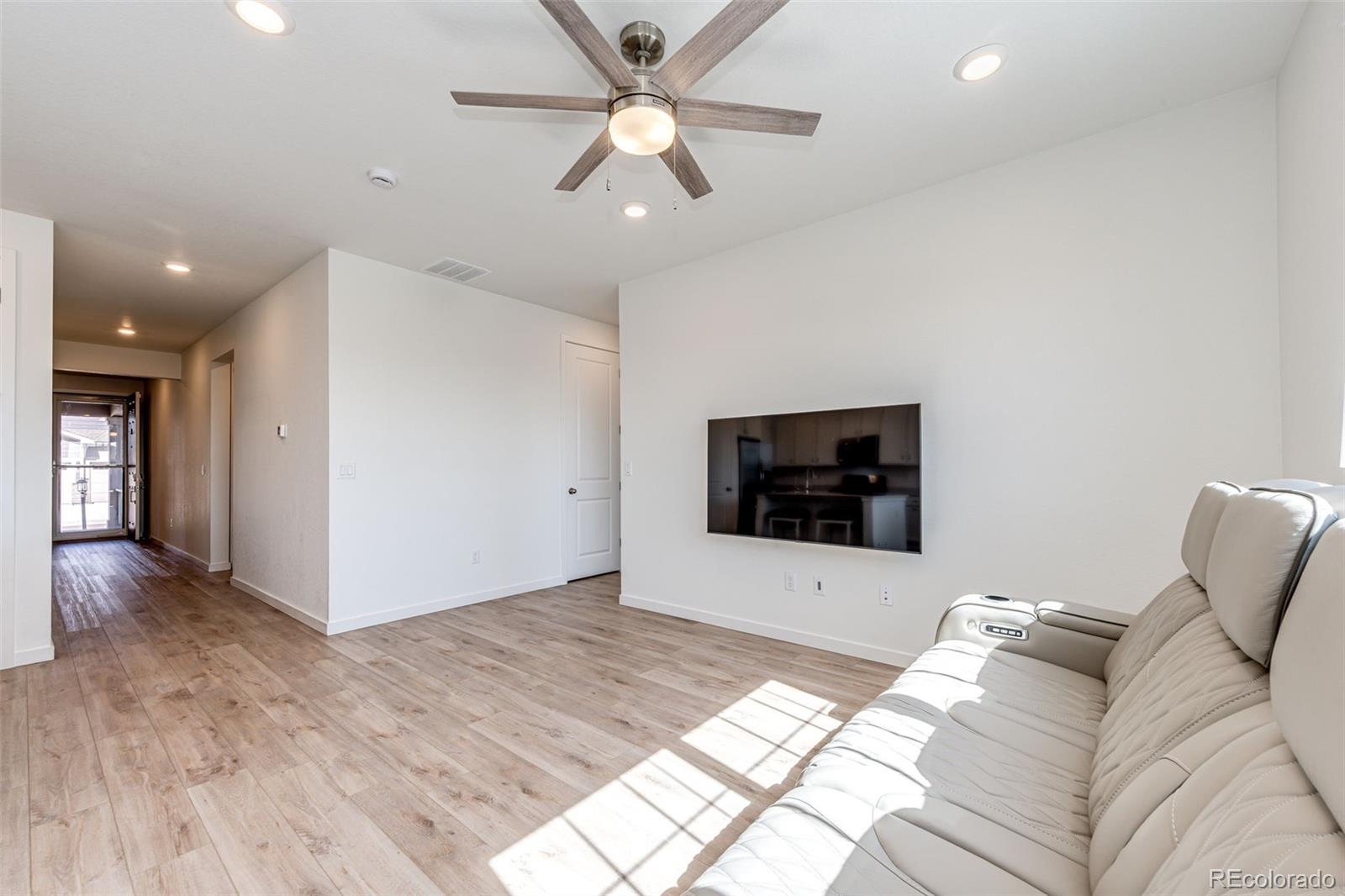 MLS Image #12 for 15912  wabash court,thornton, Colorado
