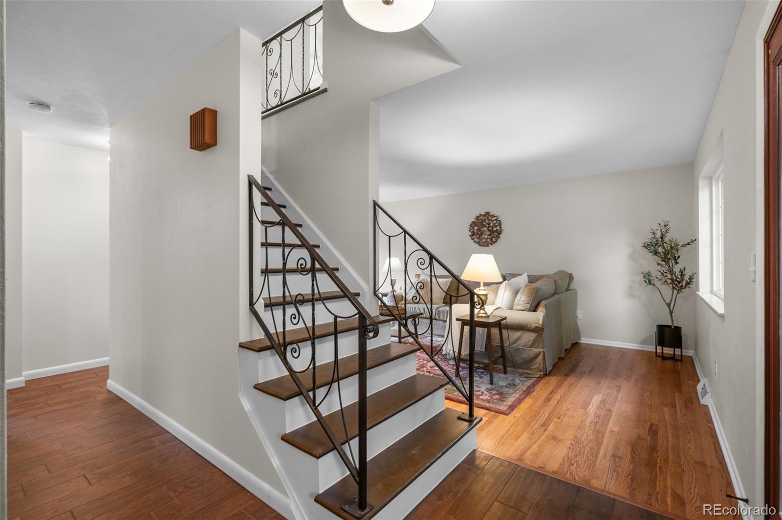 MLS Image #4 for 7658 s cedar circle,littleton, Colorado