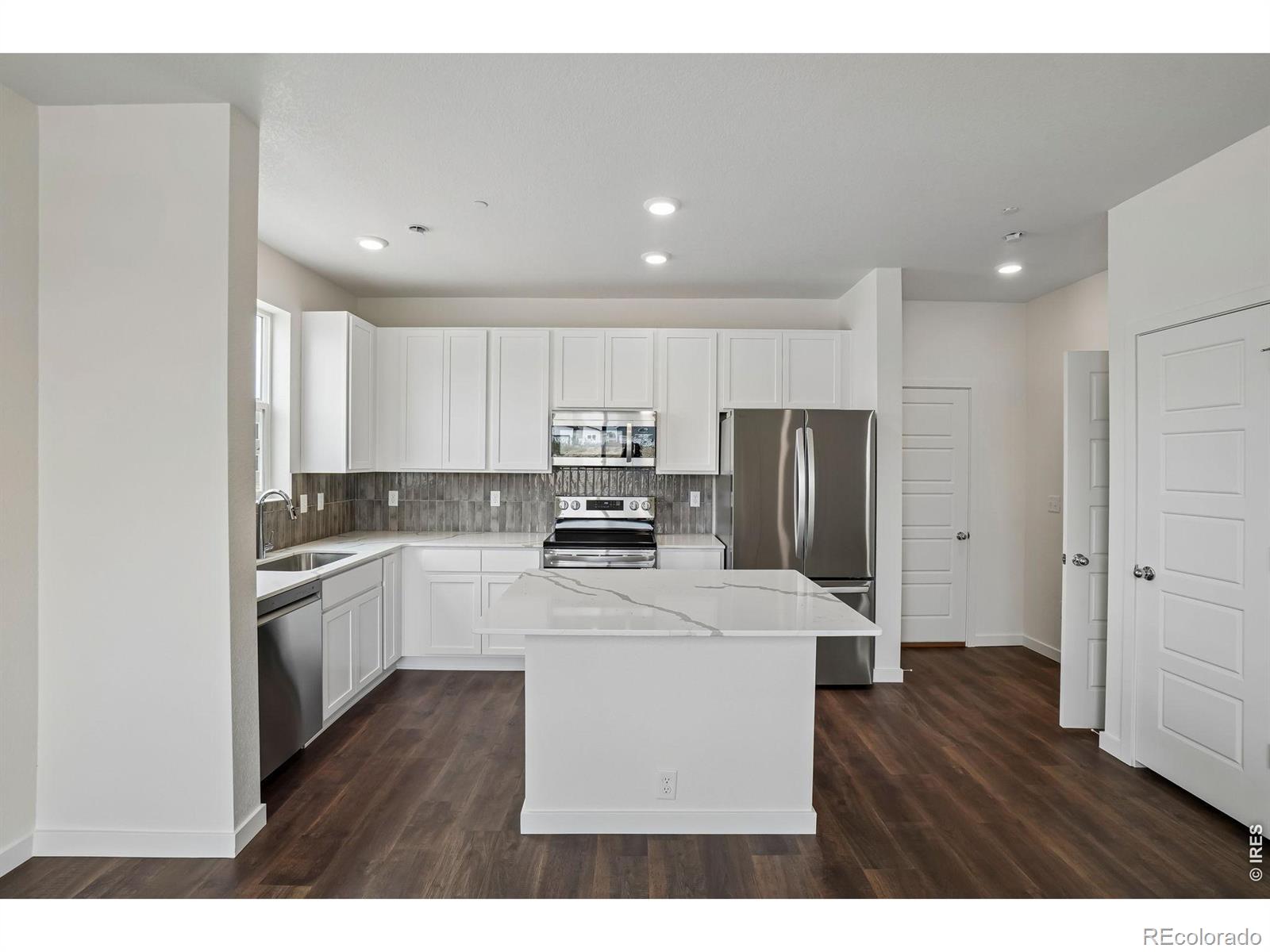 MLS Image #4 for 4021  hewlett street,evans, Colorado