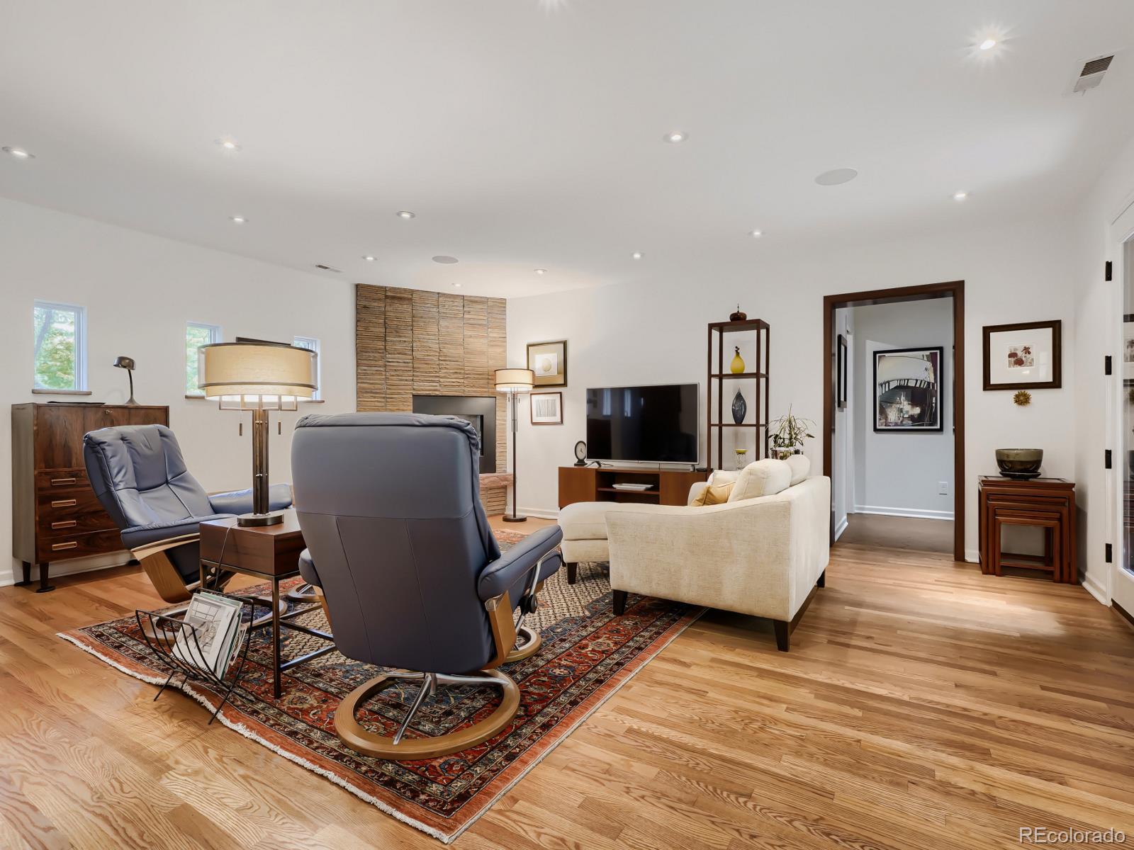 MLS Image #10 for 1190  olive street,denver, Colorado