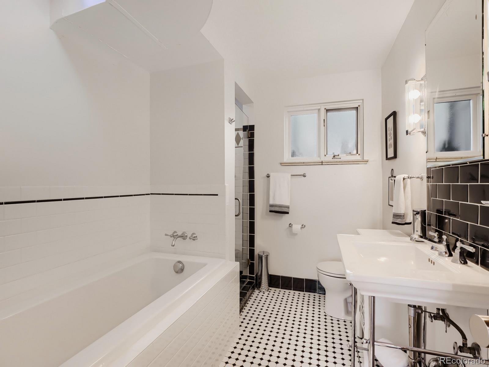 MLS Image #25 for 1190  olive street,denver, Colorado