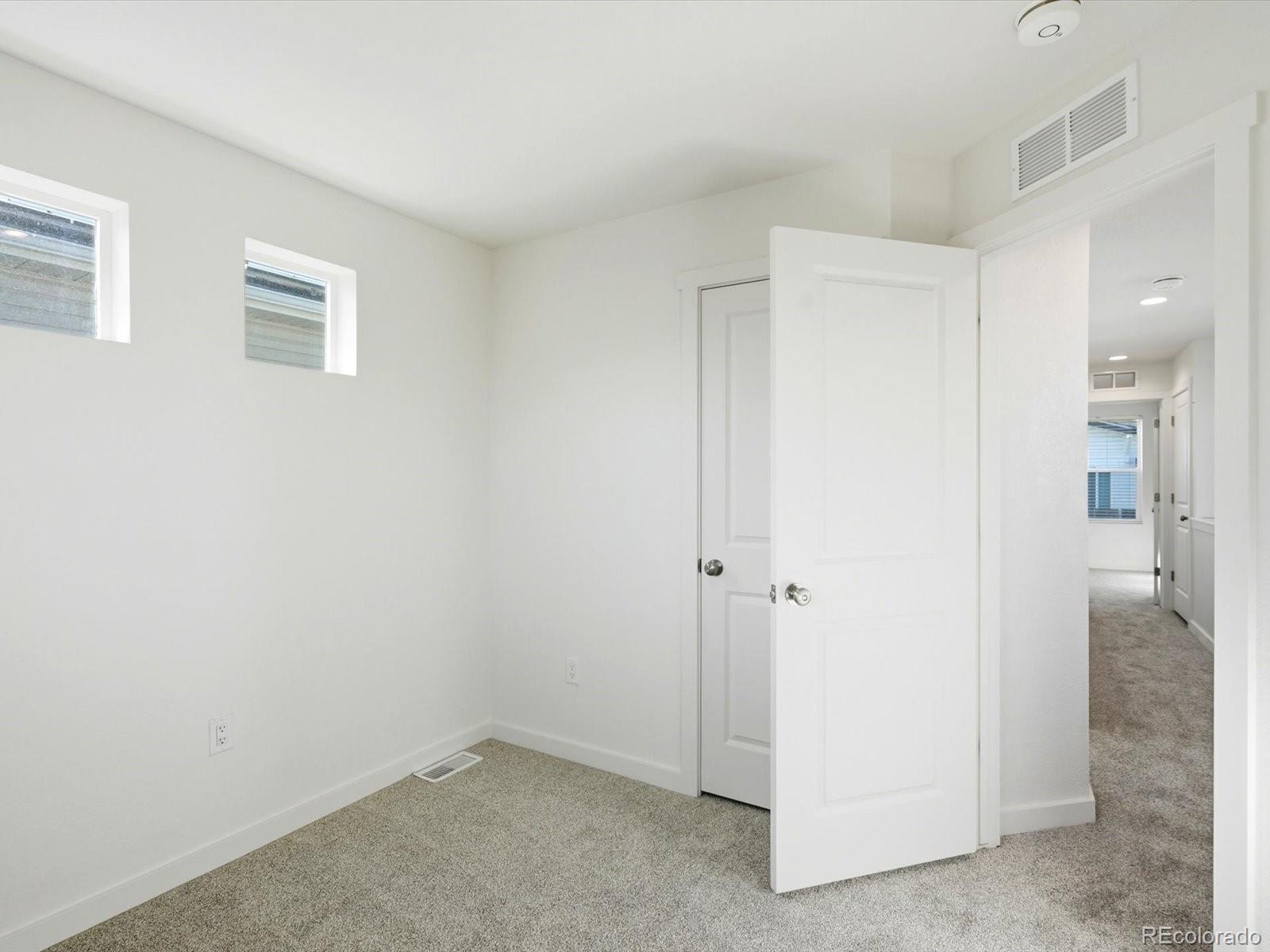 MLS Image #23 for 5077 n walden way,denver, Colorado