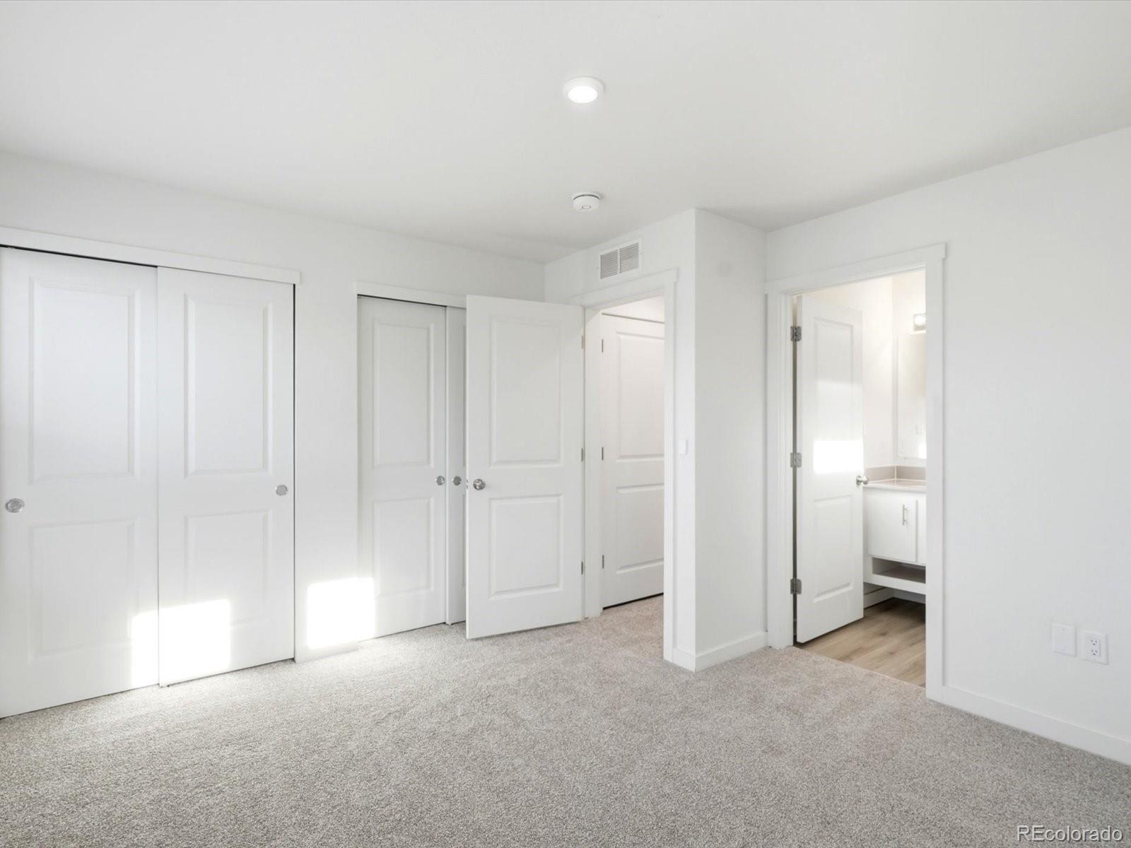 MLS Image #30 for 5077 n walden way,denver, Colorado
